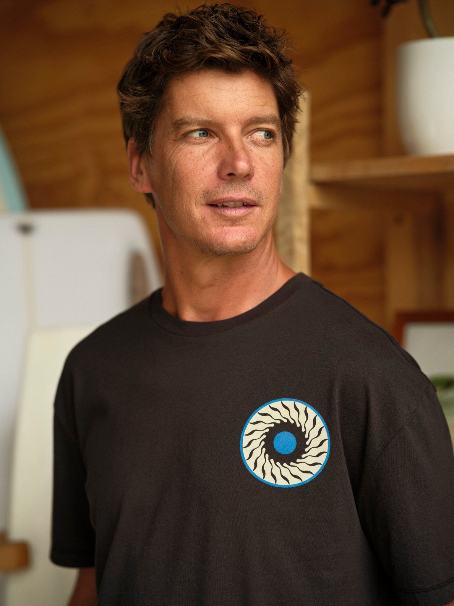 Radius Tee - S - Mollusk Surf Shop
