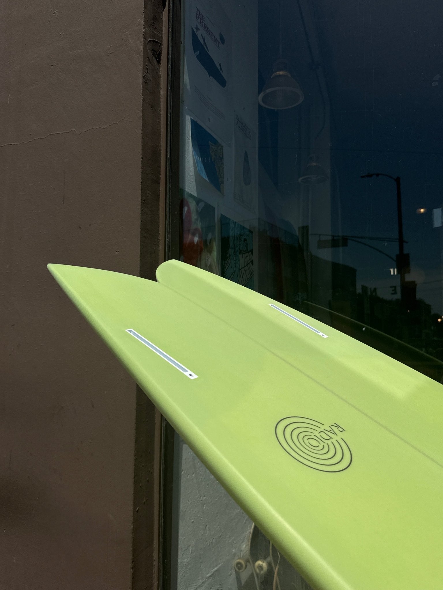 5'10 Radio Classic Fish - Mollusk Surf Shop - description