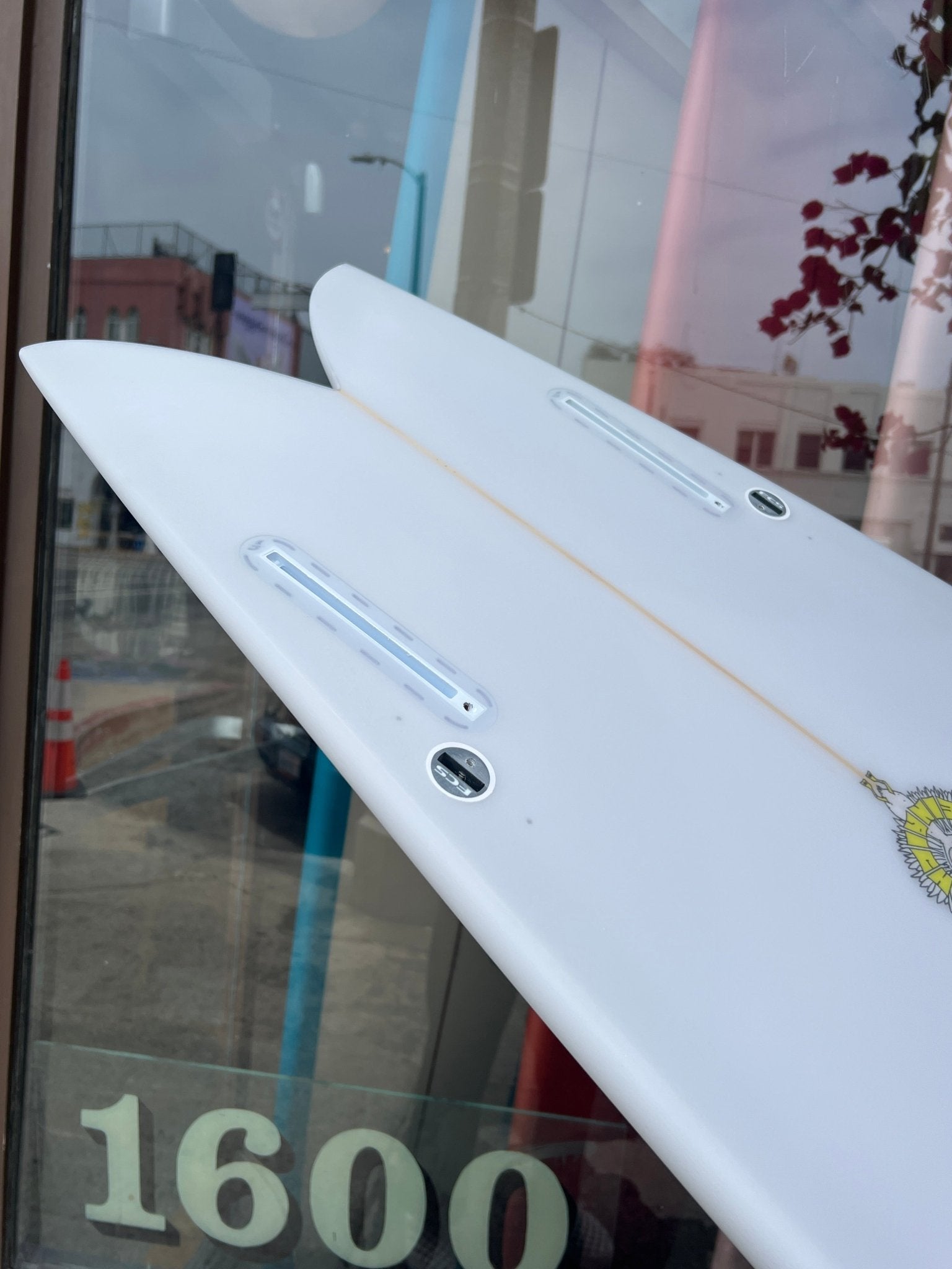 5'4 Heinrich Mod Fish Twinzer - Mollusk Surf Shop - description