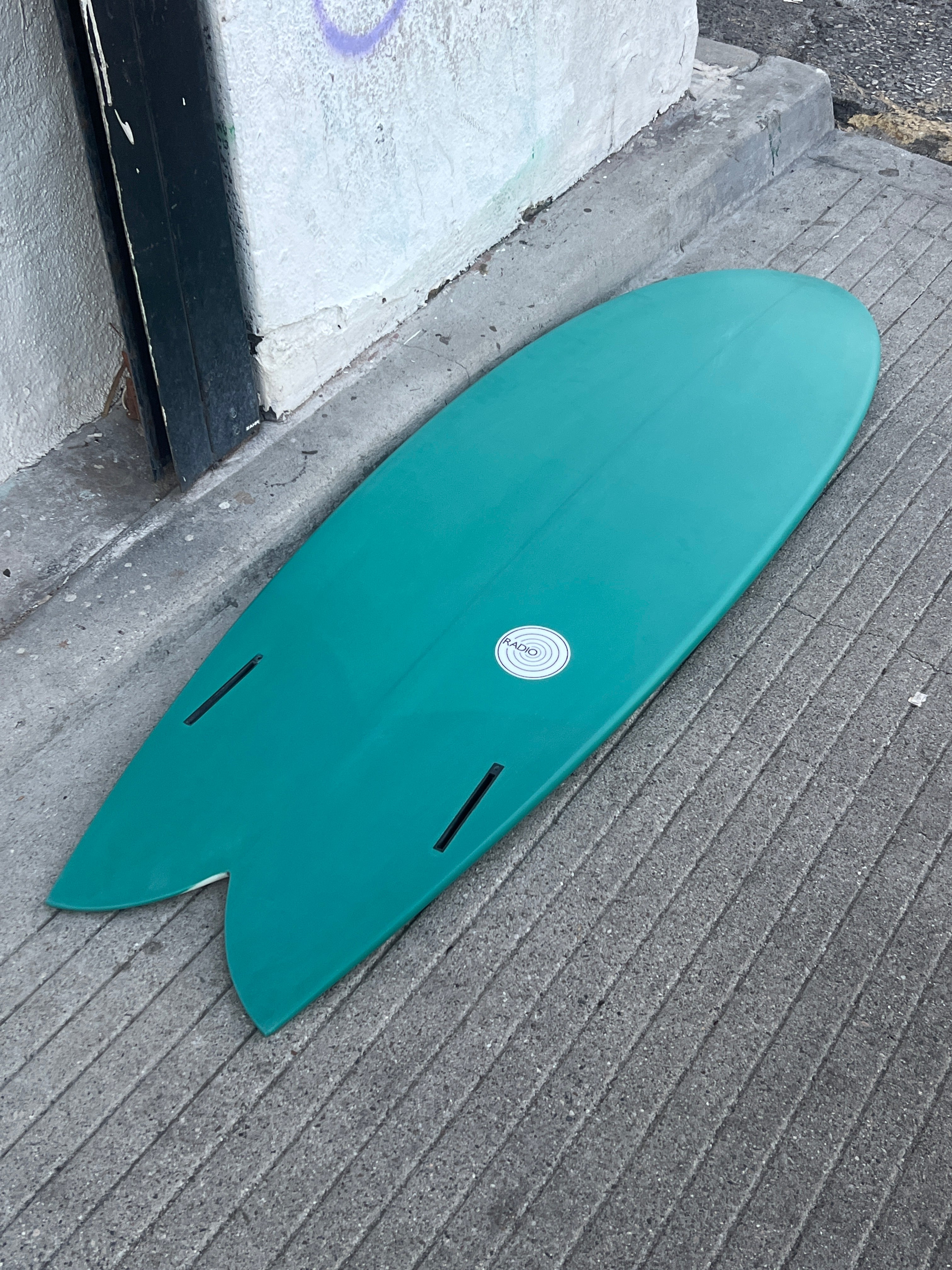 5'6 Radio Classic Fish - Mollusk Surf Shop