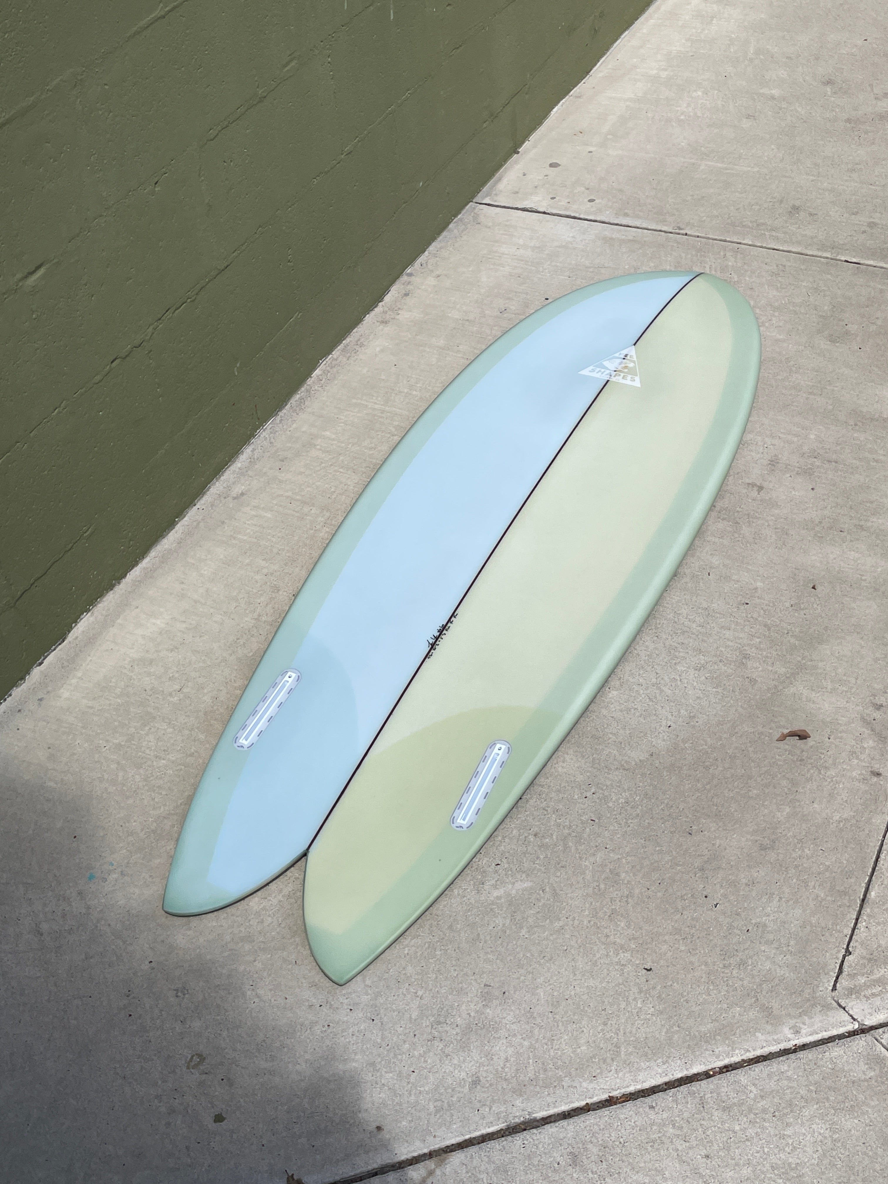 5'6 Yee Shapes Fish - Mollusk Surf Shop
