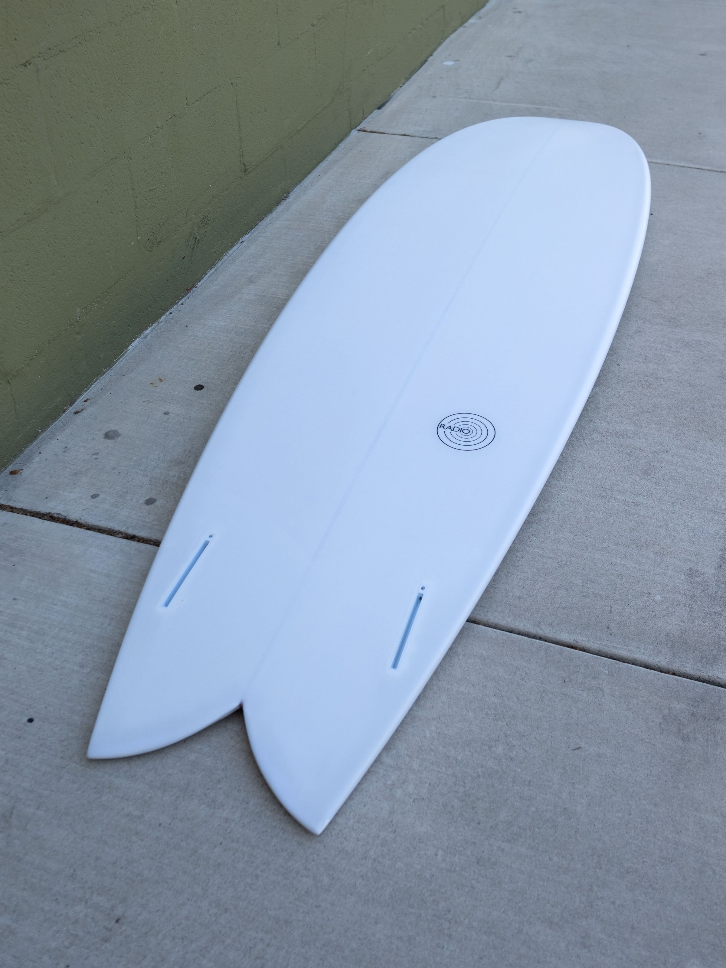 6'10 Radio Mid Fish - Mollusk Surf Shop