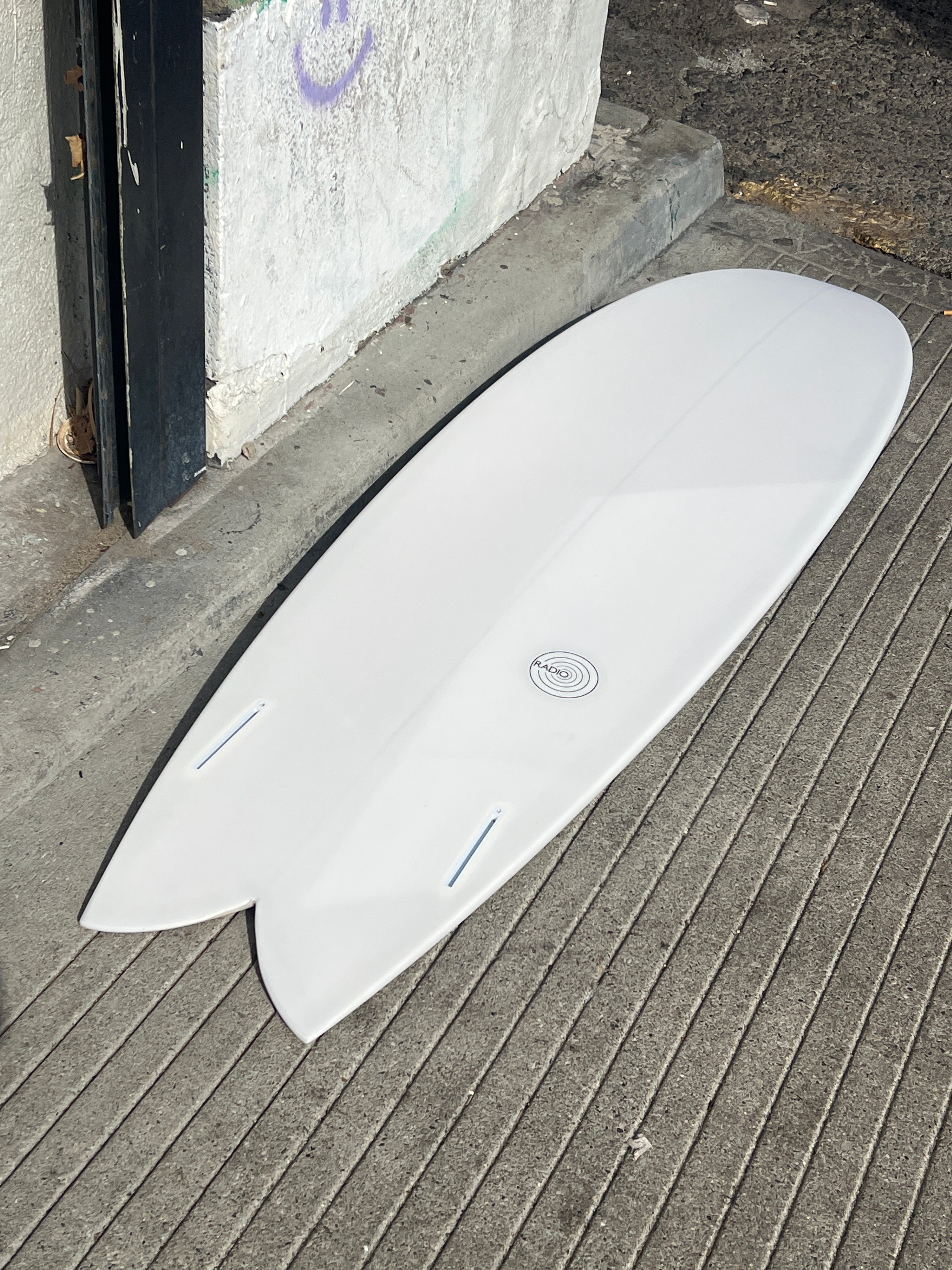 6'6 Radio Mid Fish - Mollusk Surf Shop
