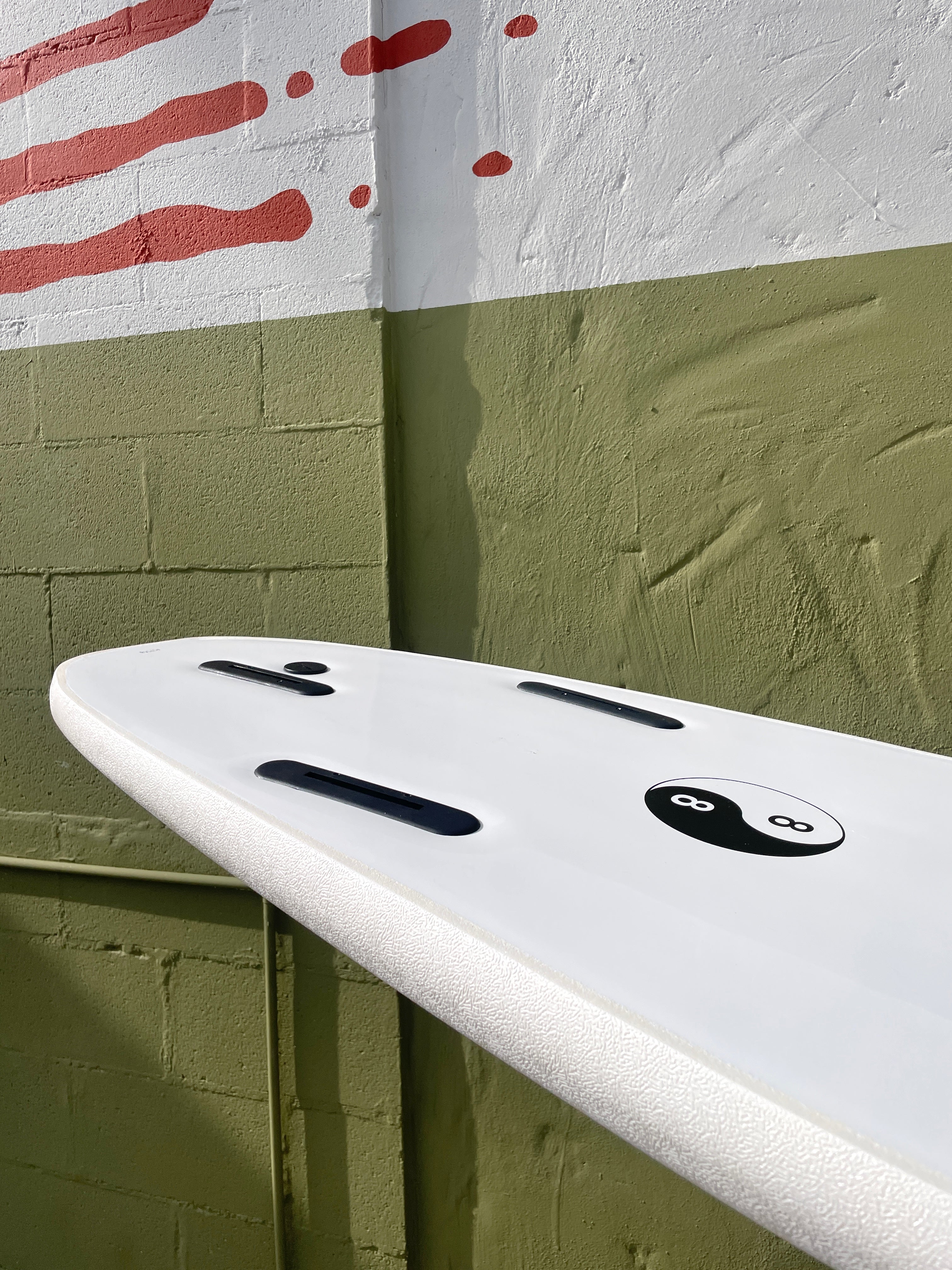 7'0 88 Surfboard ~ White/White - Mollusk Surf Shop - description