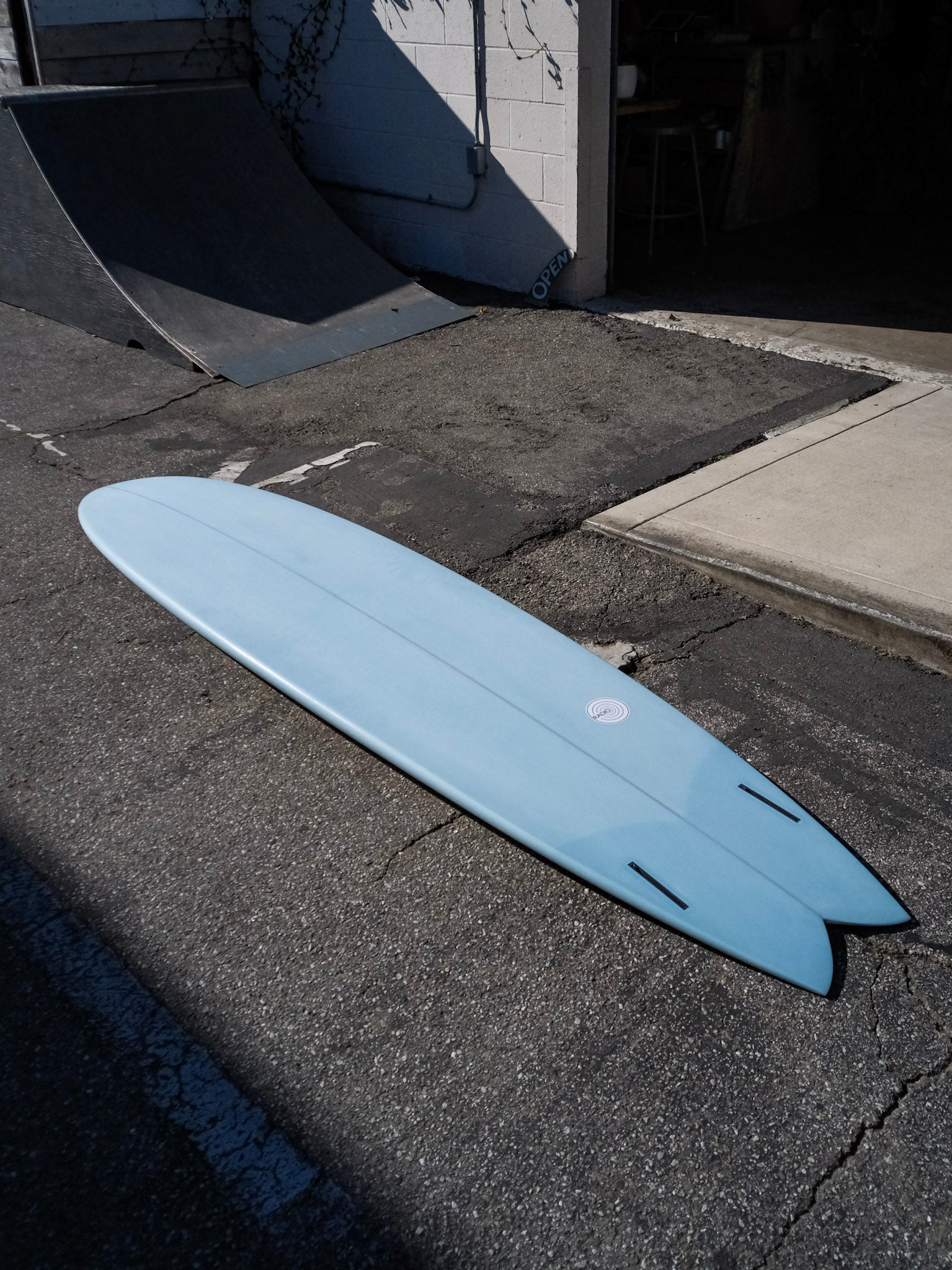 8'10 Radio Ocean Liner - Mollusk Surf Shop