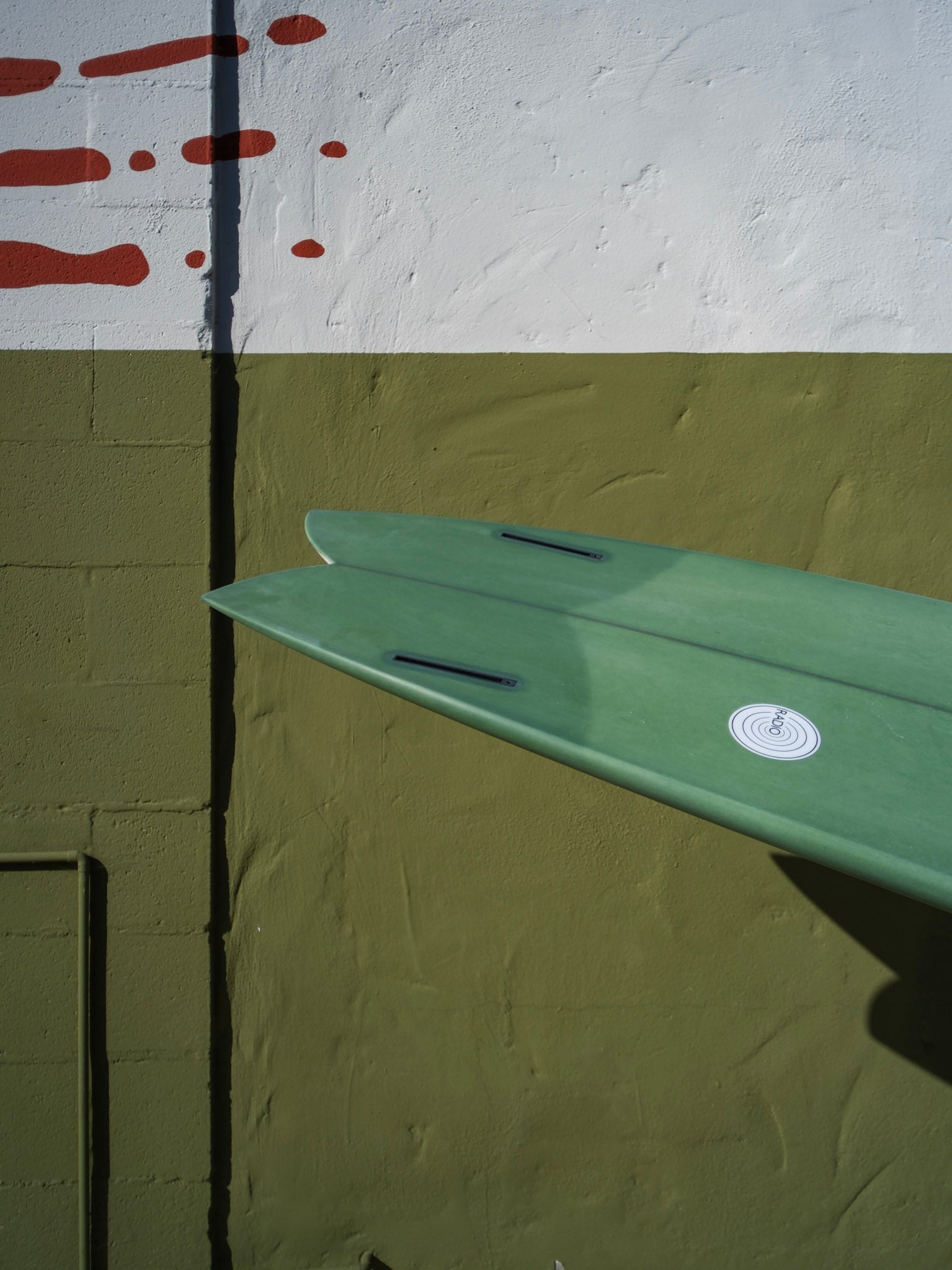 8'2 Radio Ocean Liner - Mollusk Surf Shop - description