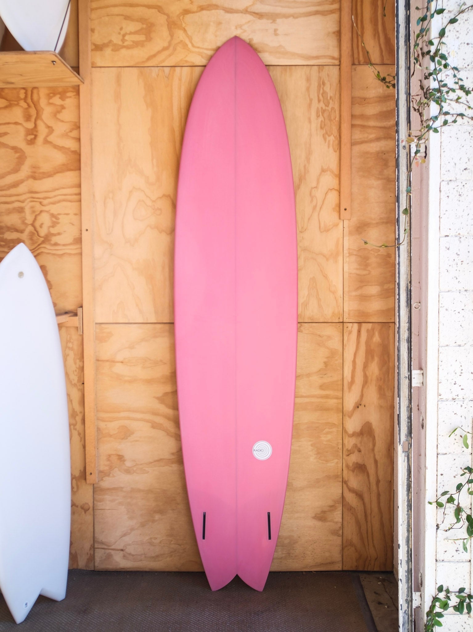 8'6 Radio Ocean Liner - Mollusk Surf Shop