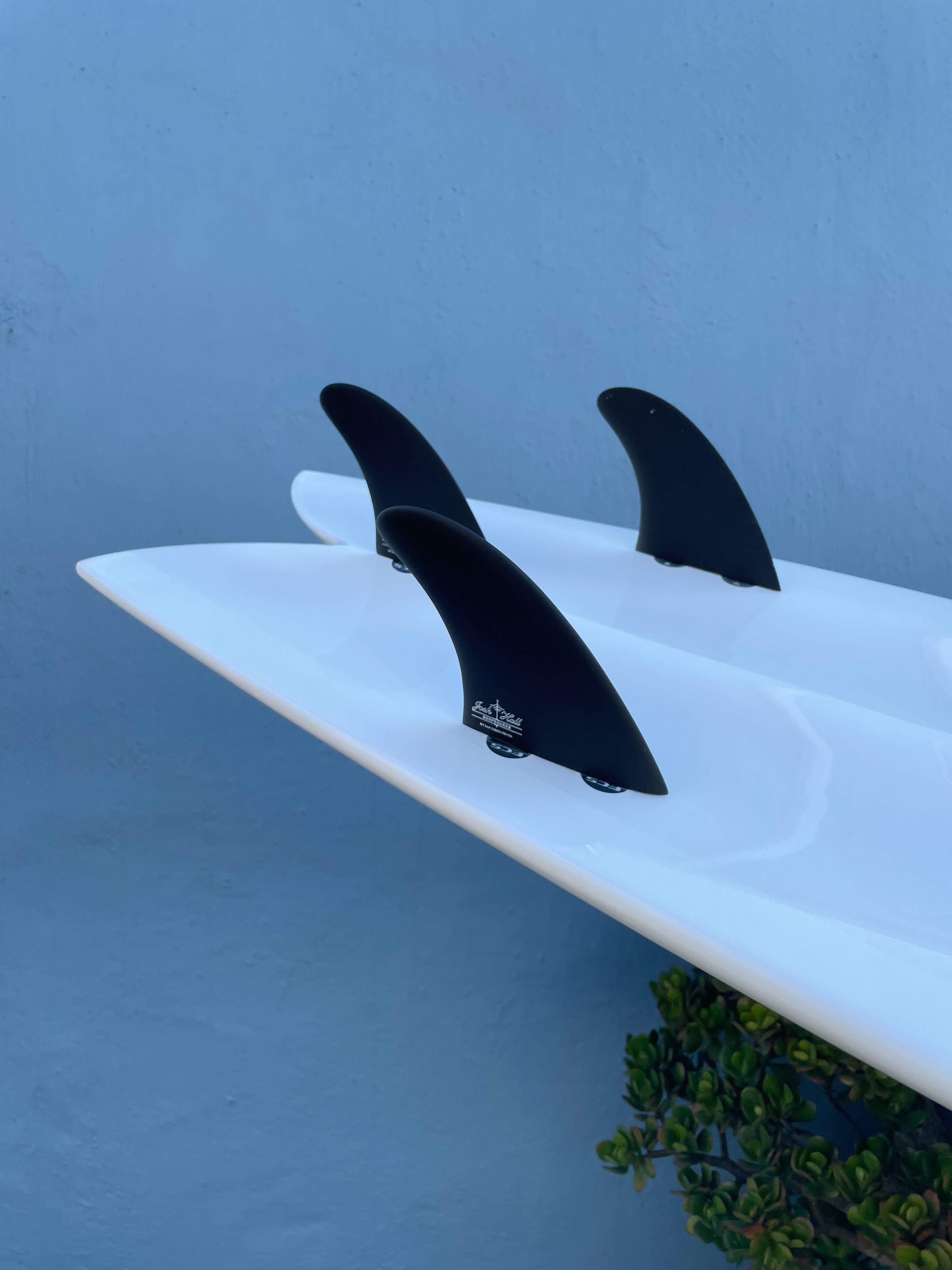9'0 Josh Hall Fish Simmons Tri - Mollusk Surf Shop - description