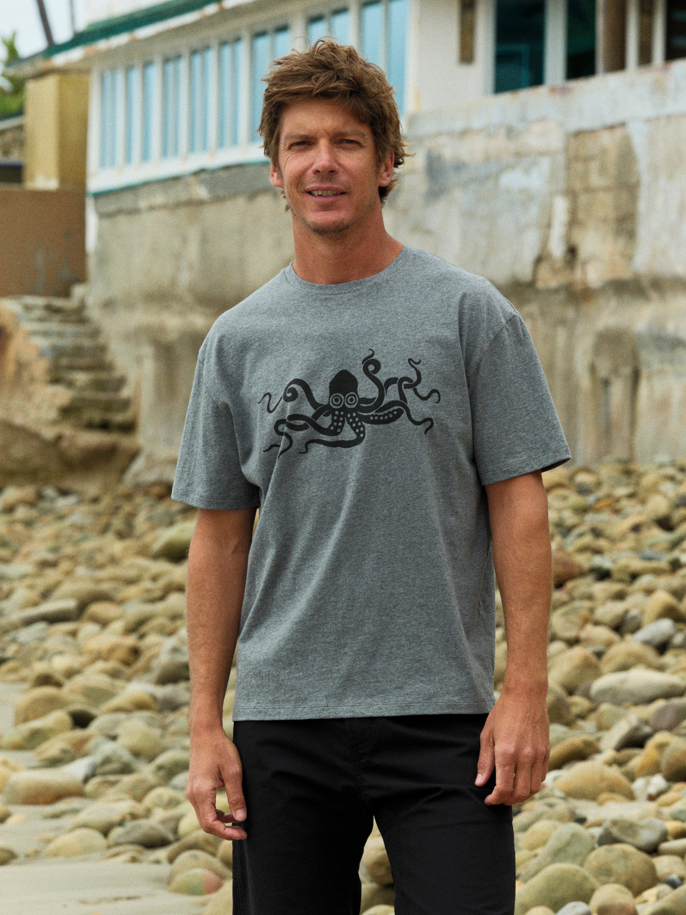 Cephalopod Tee - S - Mollusk Surf Shop