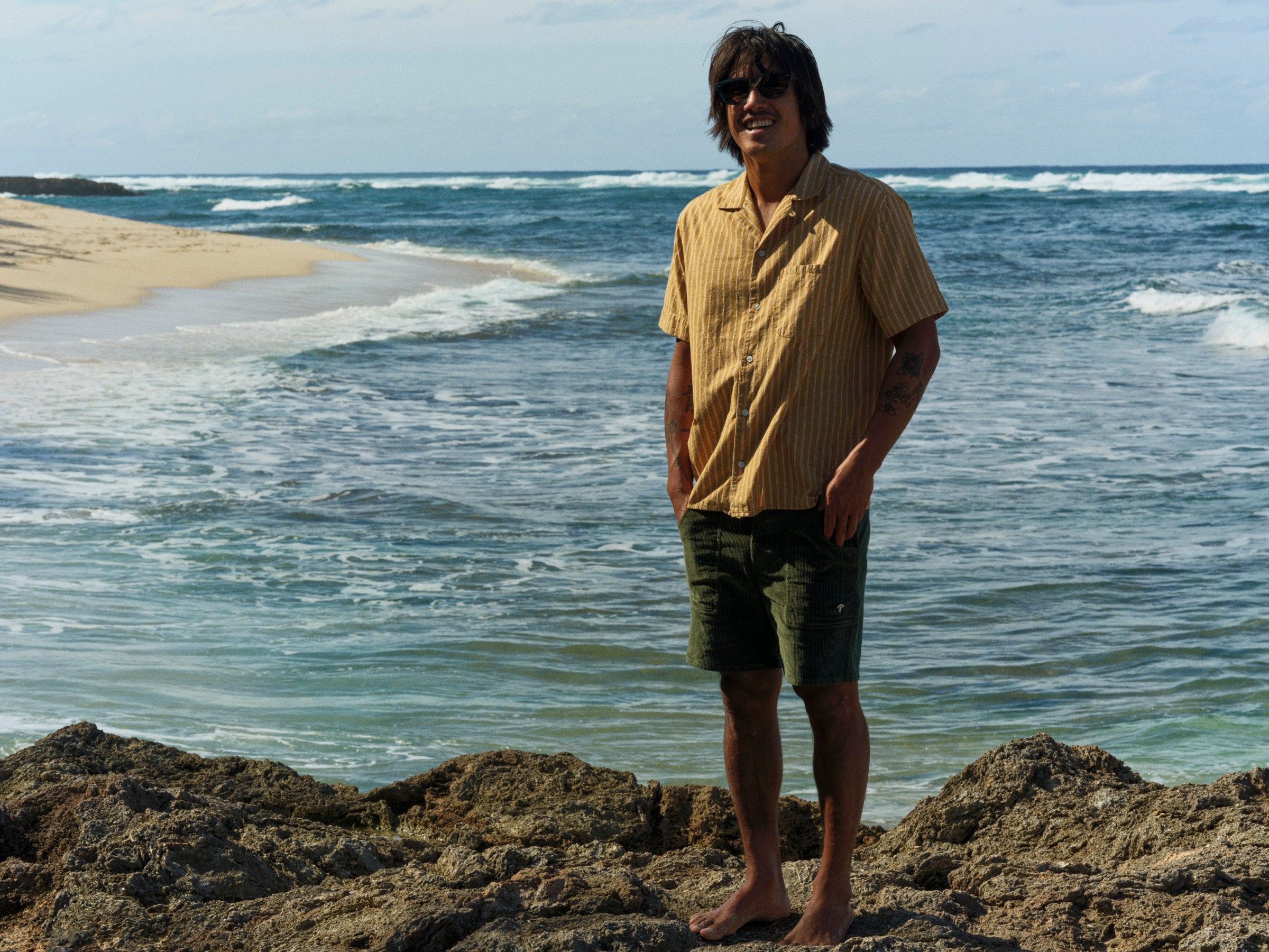 Cosmo Shirt - S - Mollusk Surf Shop