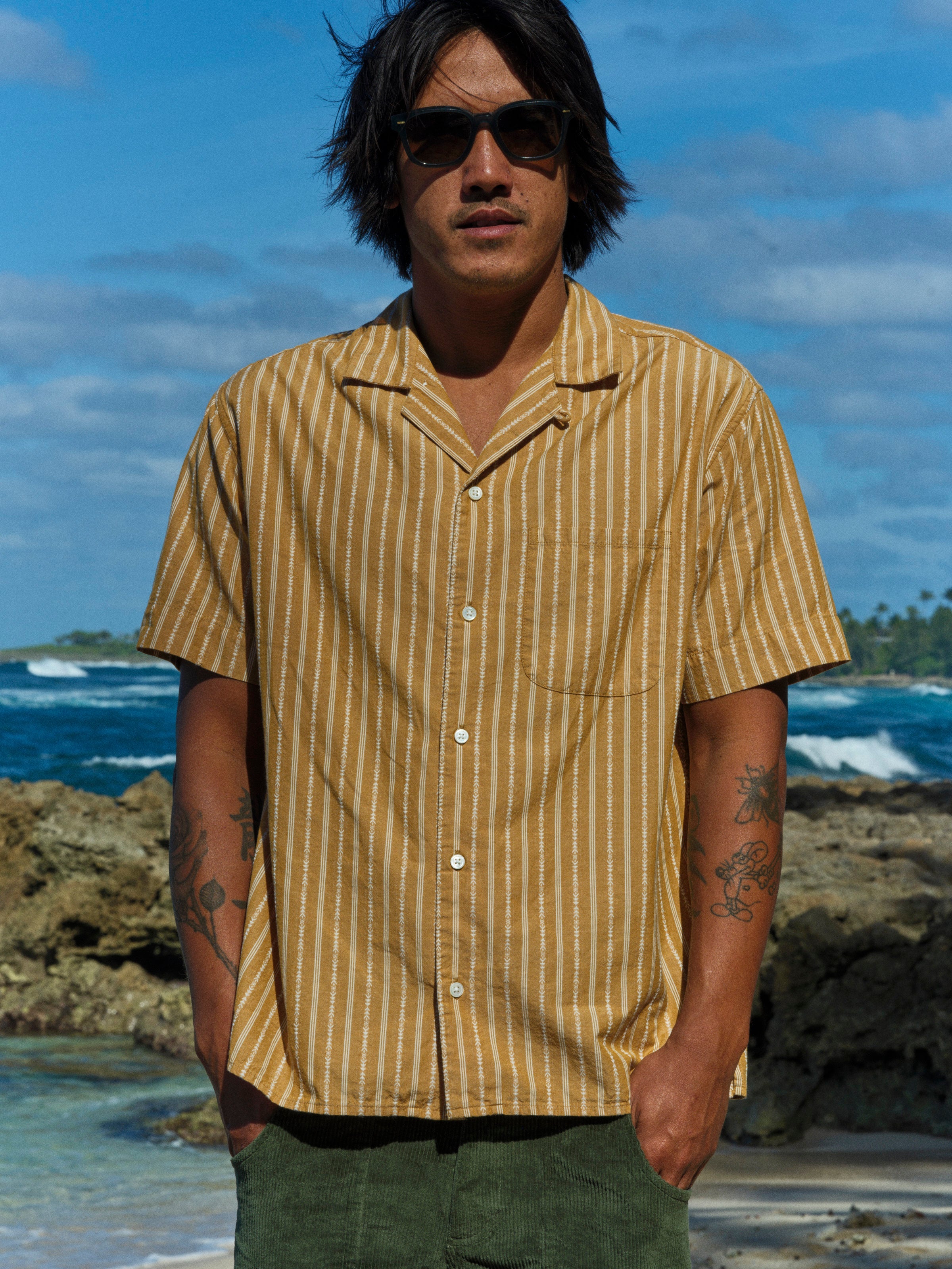 Cosmo Shirt - S - Mollusk Surf Shop