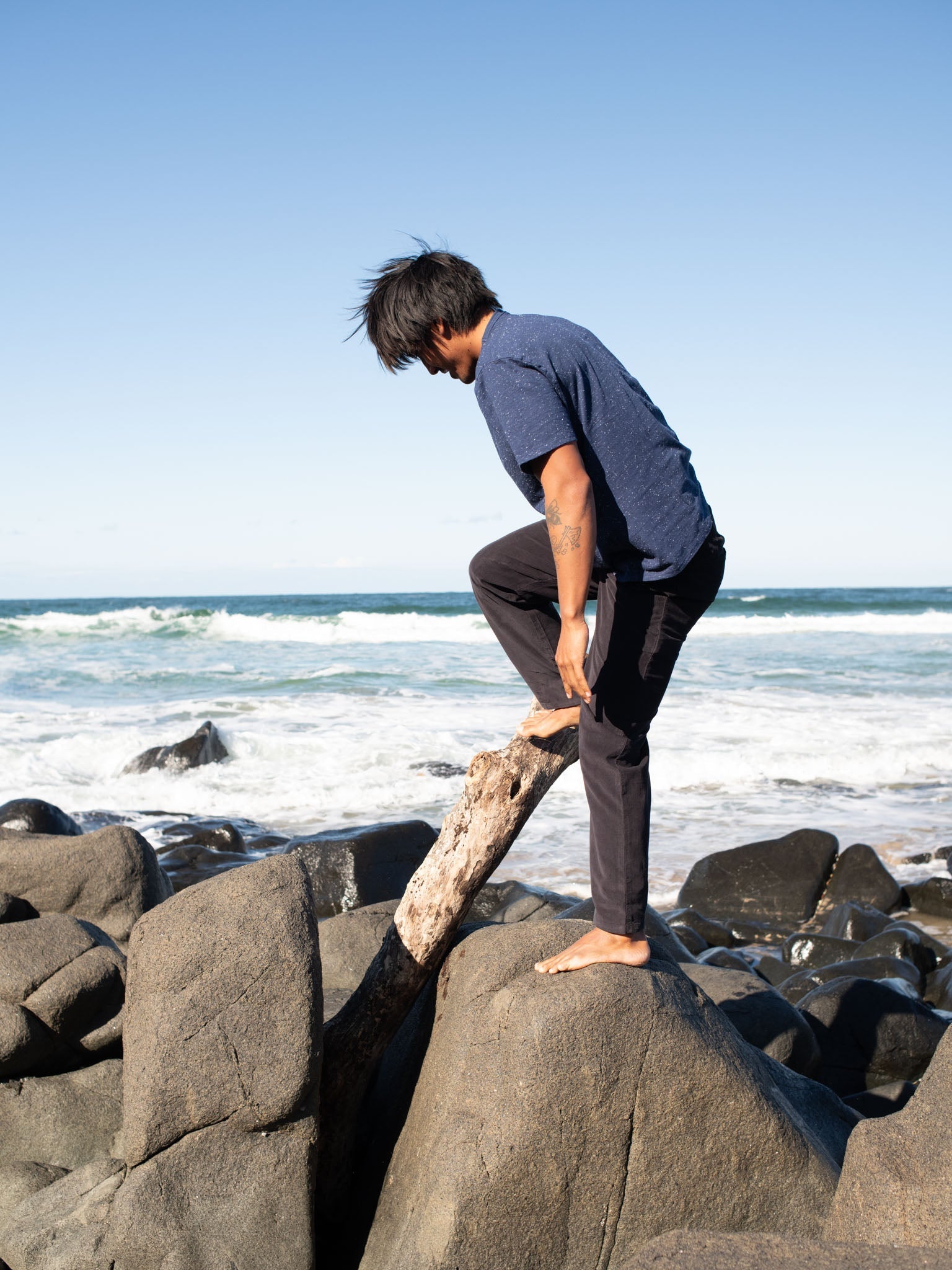 Cosmos Tee - S - Mollusk Surf Shop