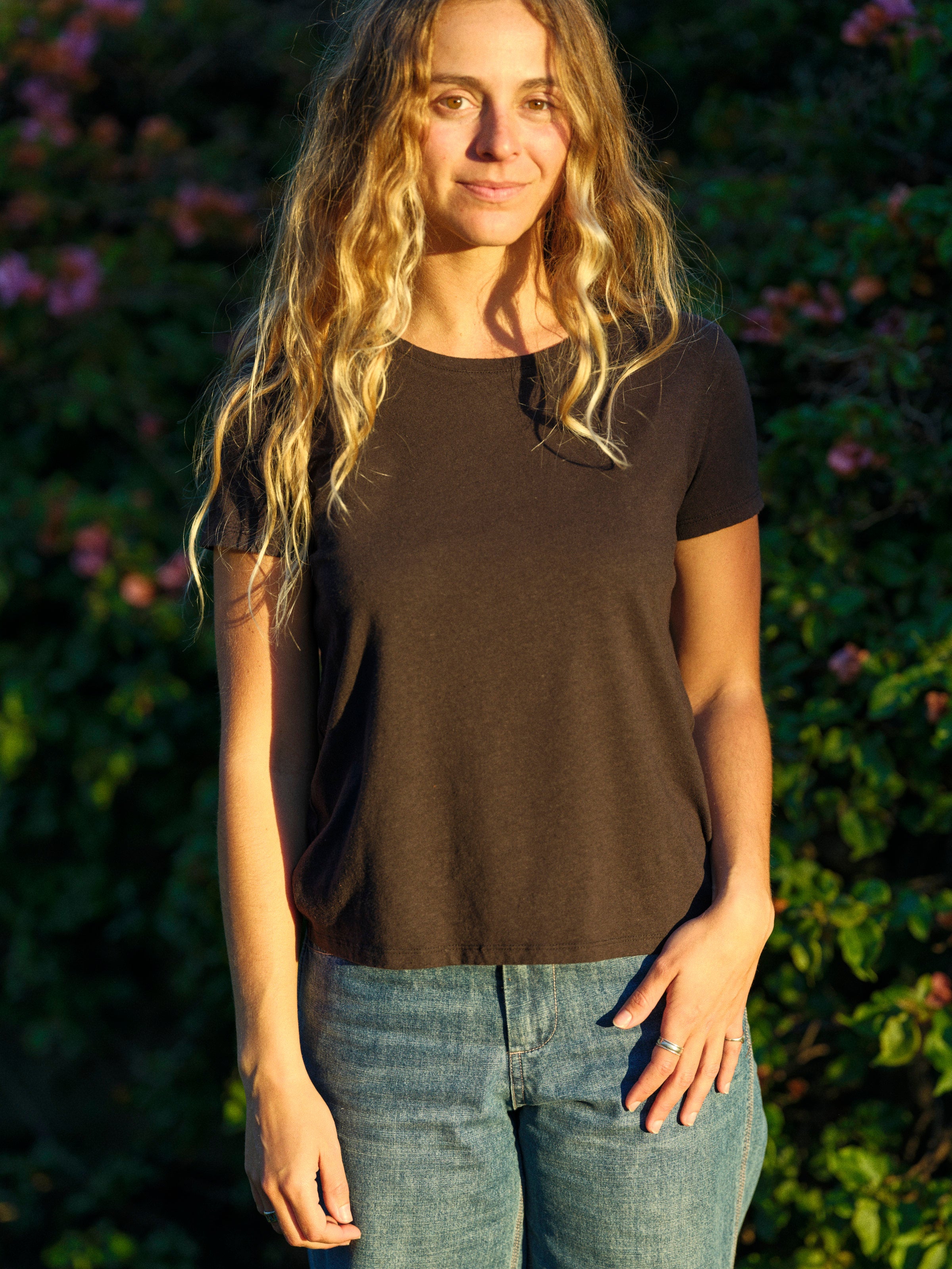 Essential Tee - XS - Mollusk Surf Shop - description