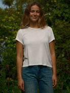 featherweight-tee-white - description