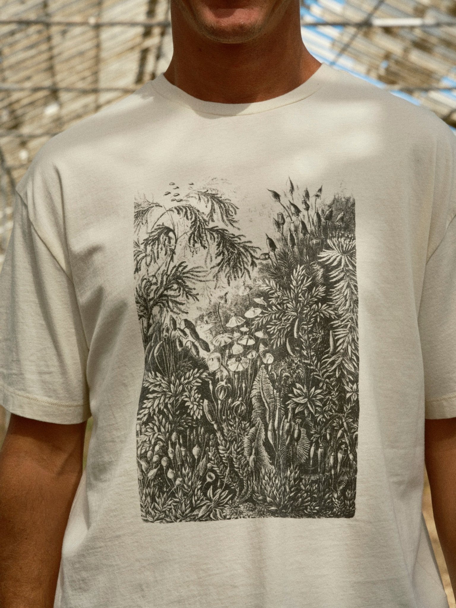 Garden Party Tee - S - Mollusk Surf Shop