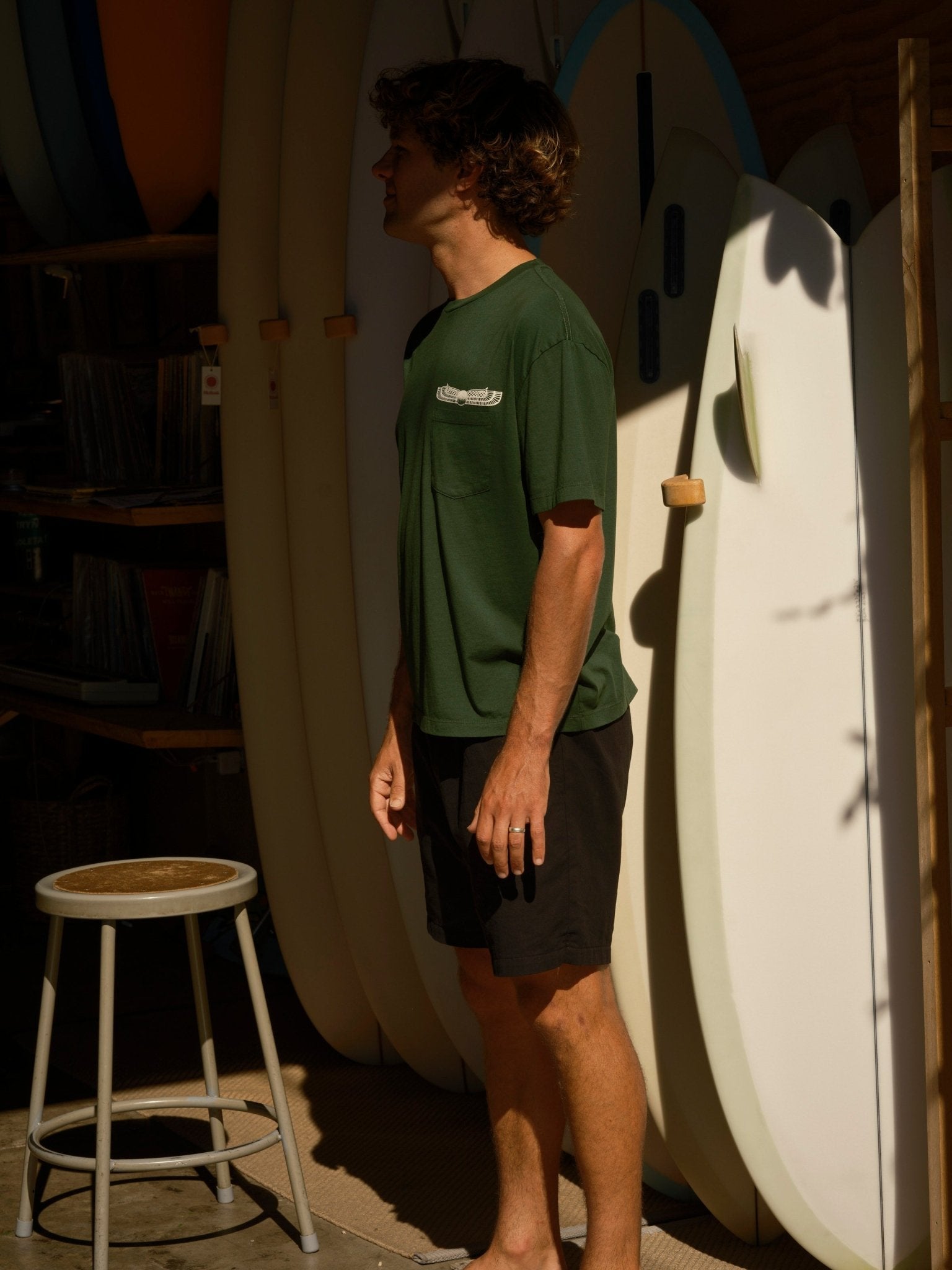 Icarus Pocket Tee - S - Mollusk Surf Shop