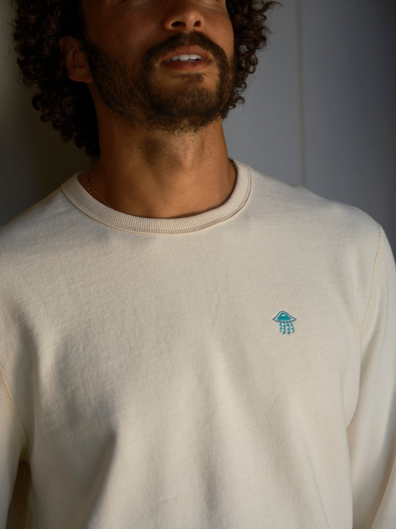 Jellyfish Crew - S - Mollusk Surf Shop