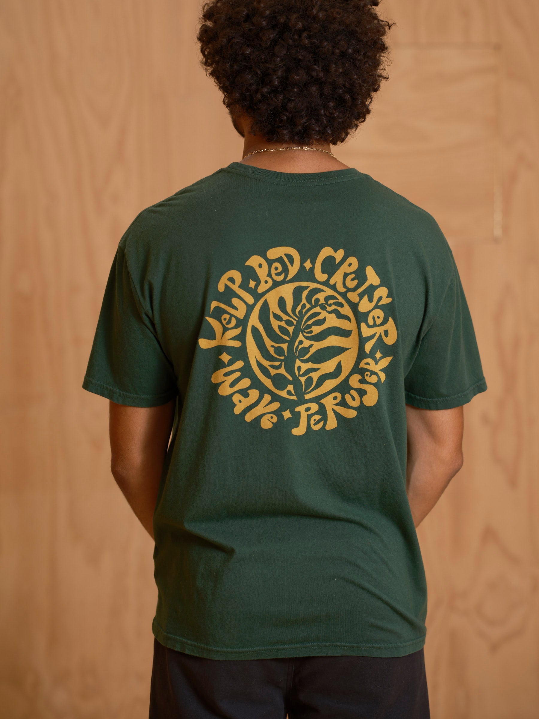 Kelp Bed Cruiser Tee - S - Mollusk Surf Shop