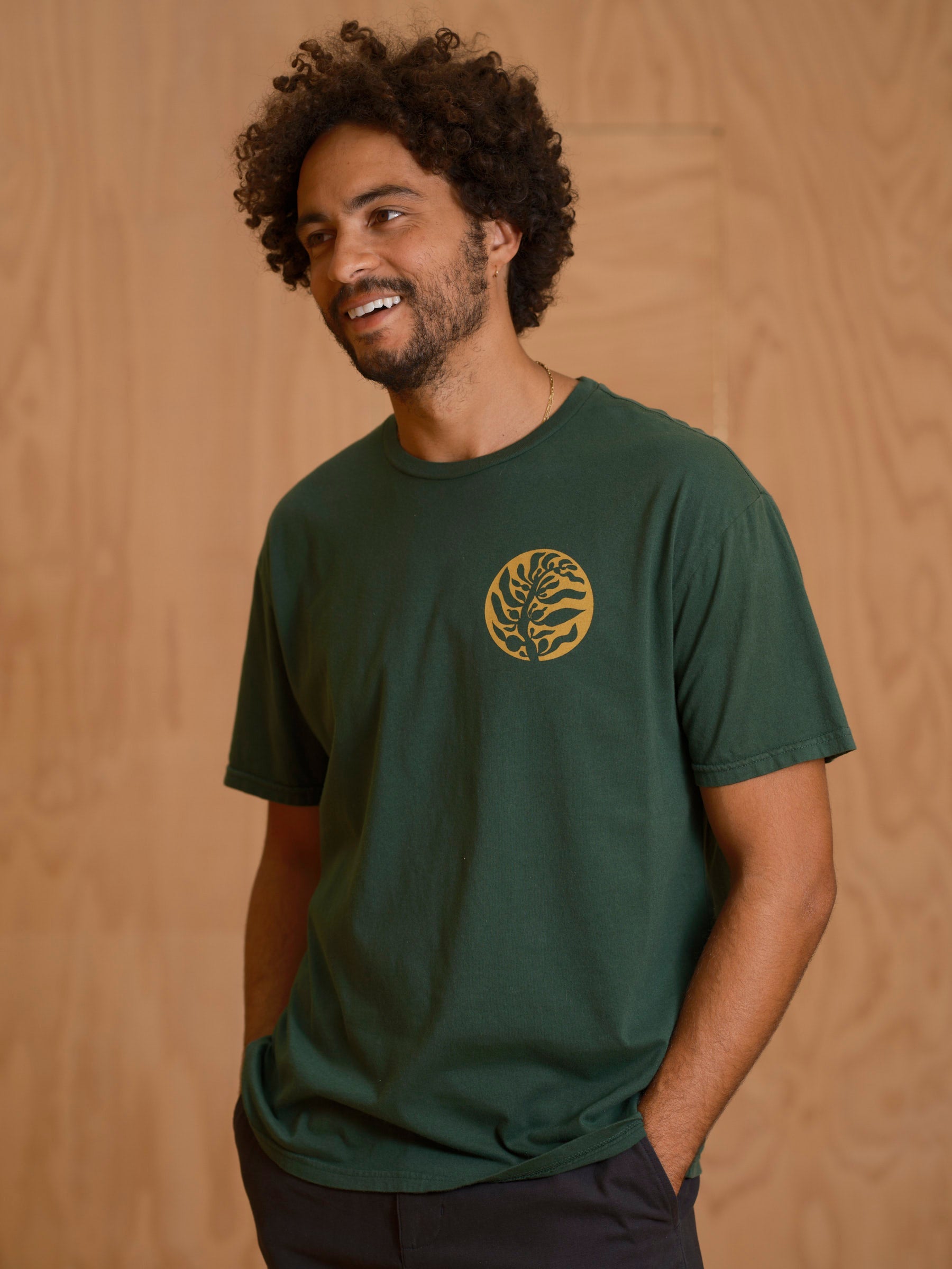 Kelp Bed Cruiser Tee - S - Mollusk Surf Shop