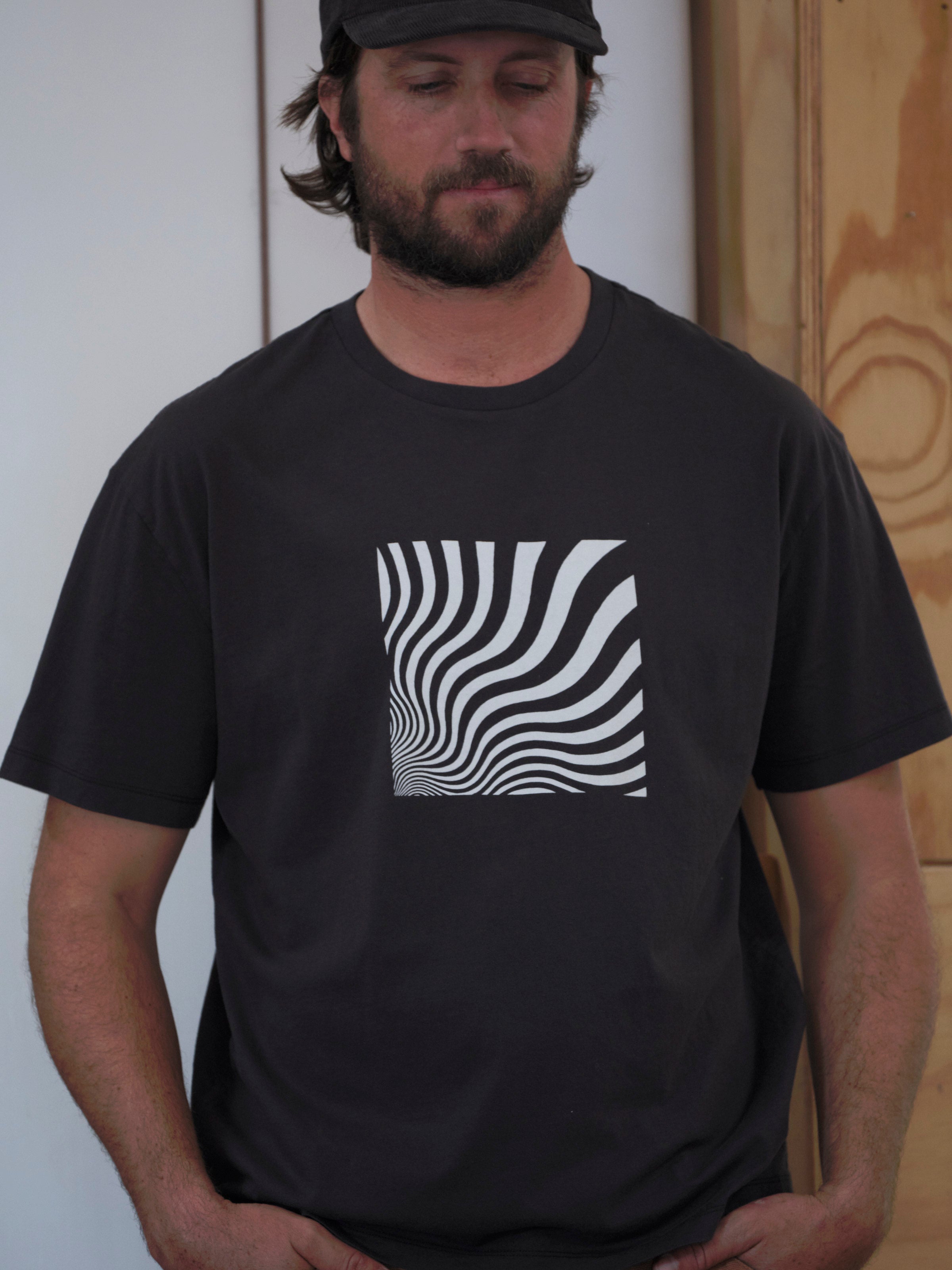 Optic Wave Tee - S - Mollusk Surf Shop