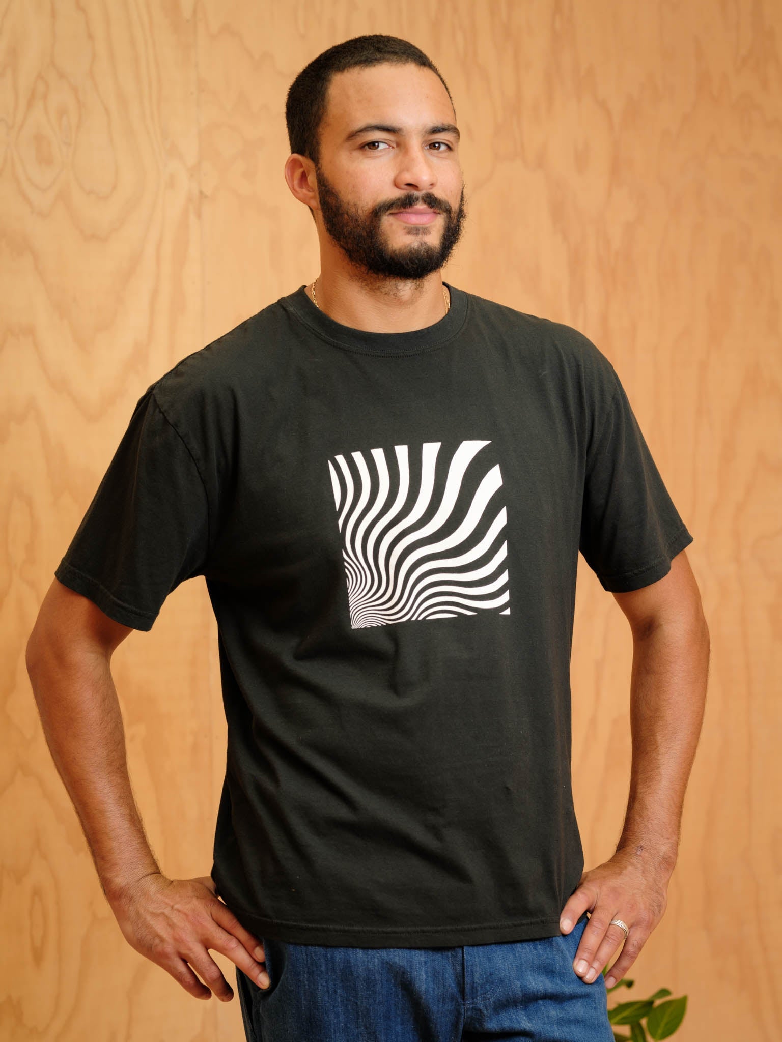 Optic Wave Tee - S - Mollusk Surf Shop