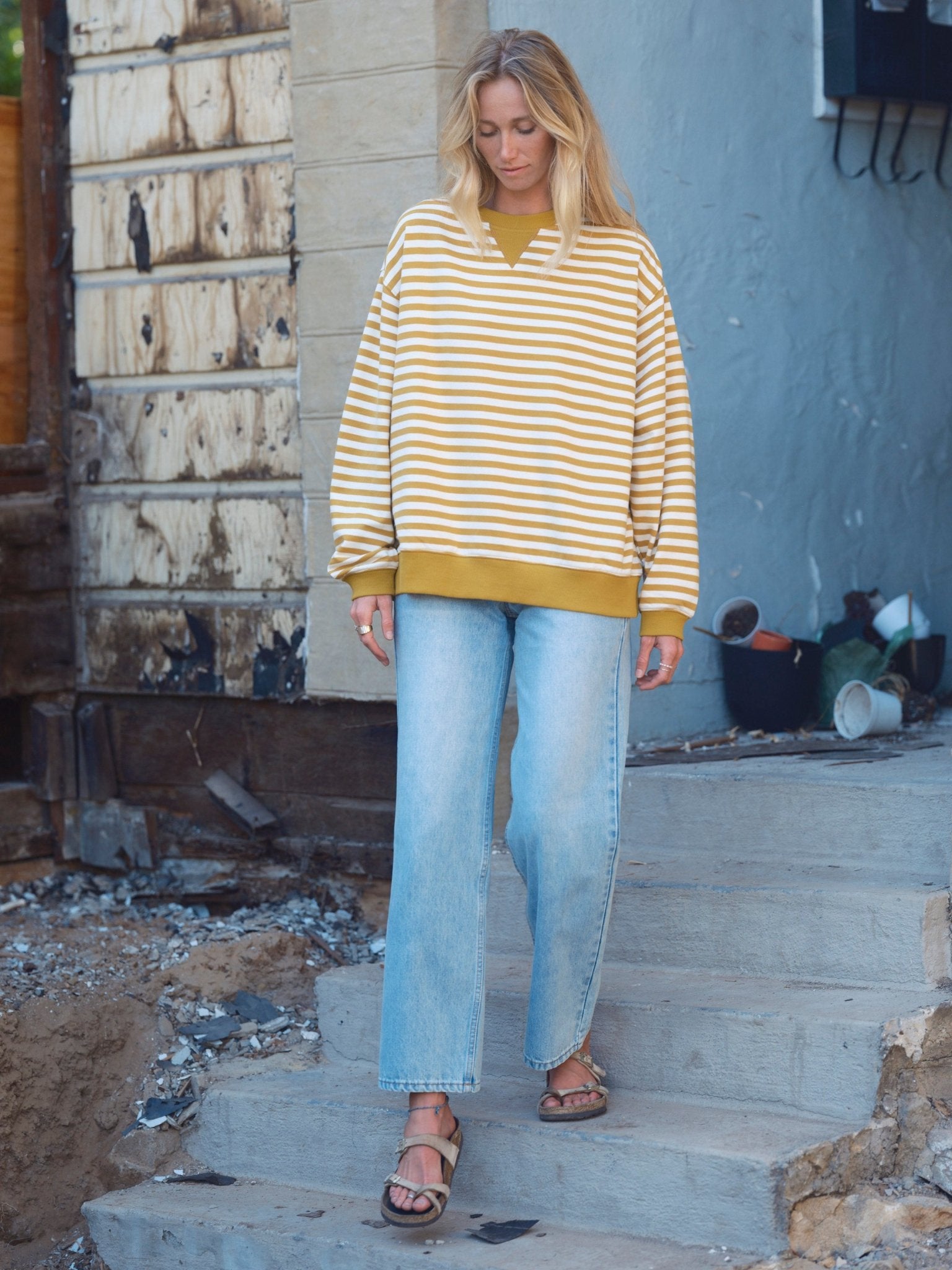 Oversized Crew - XS - Mollusk Surf Shop