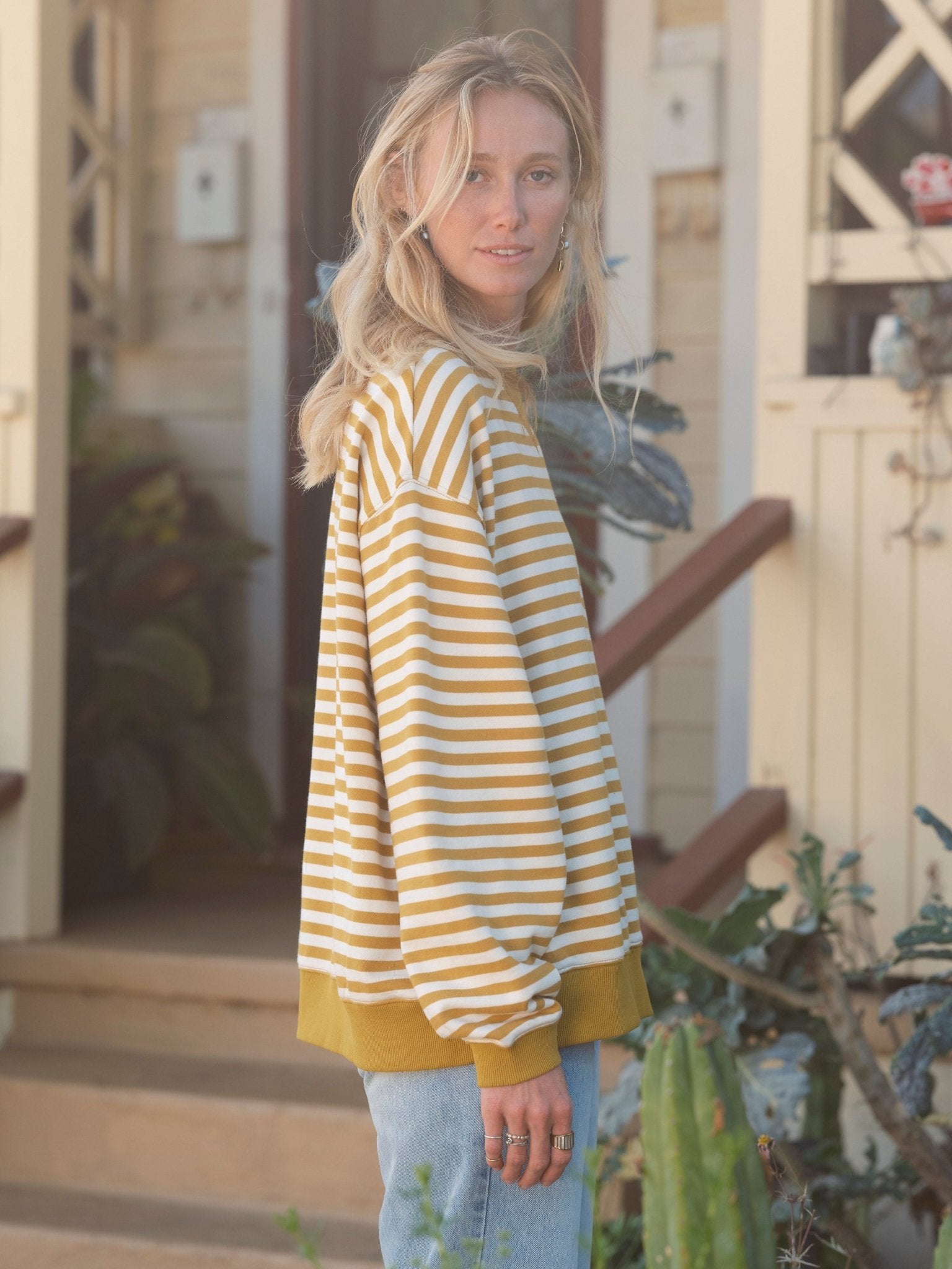 Oversized Crew - XS - Mollusk Surf Shop