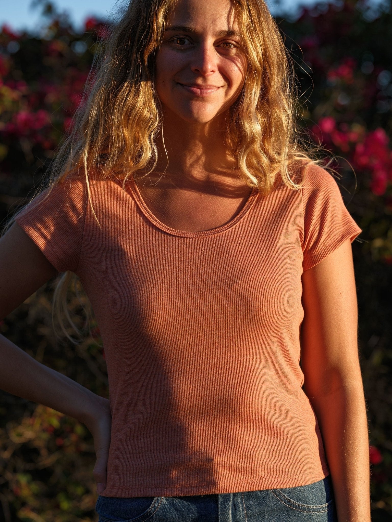 Scoop Ribsy Tee - Strawberry - Mollusk Surf Shop