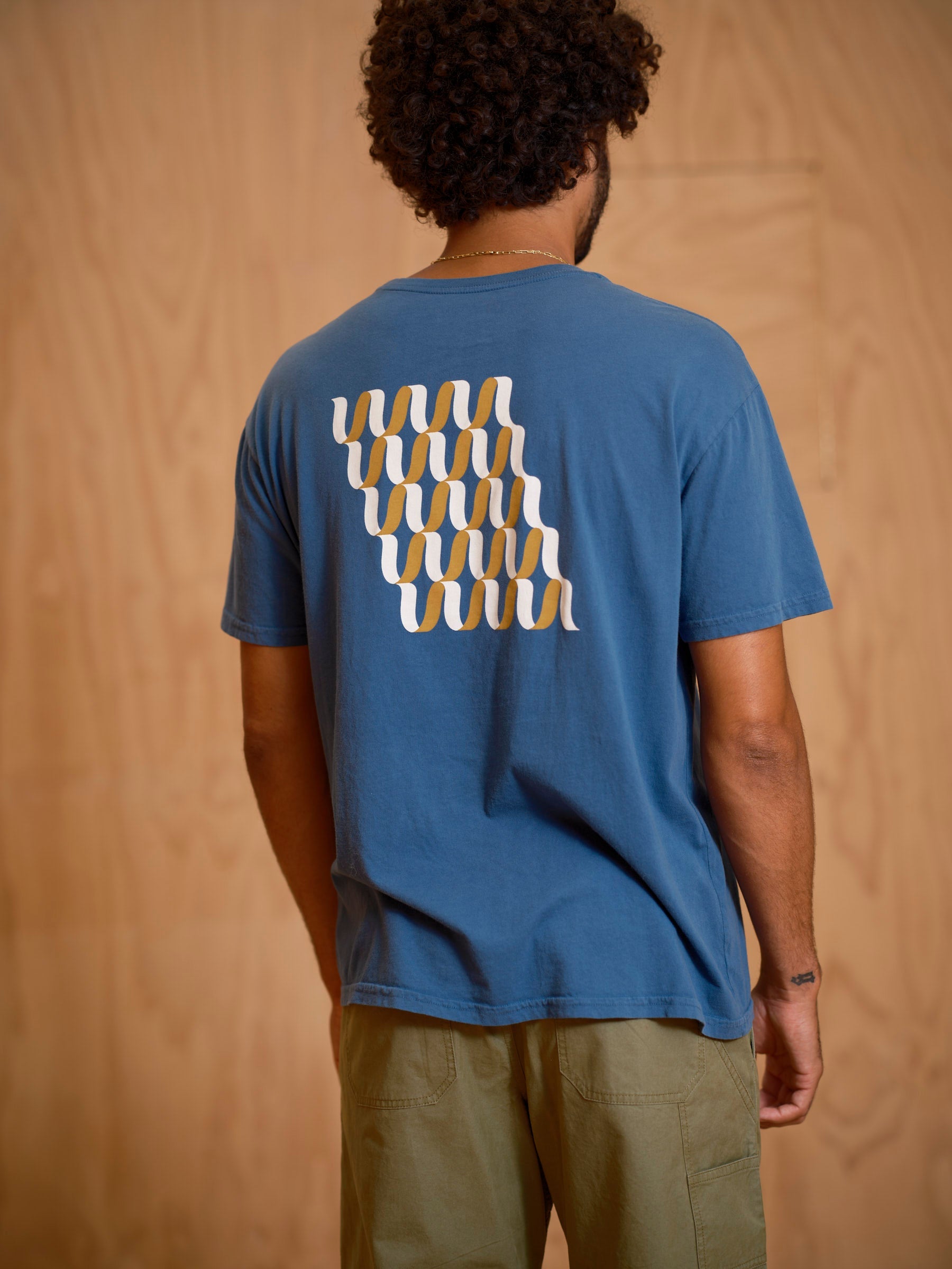 String Theory Tee - S - Mollusk Surf Shop