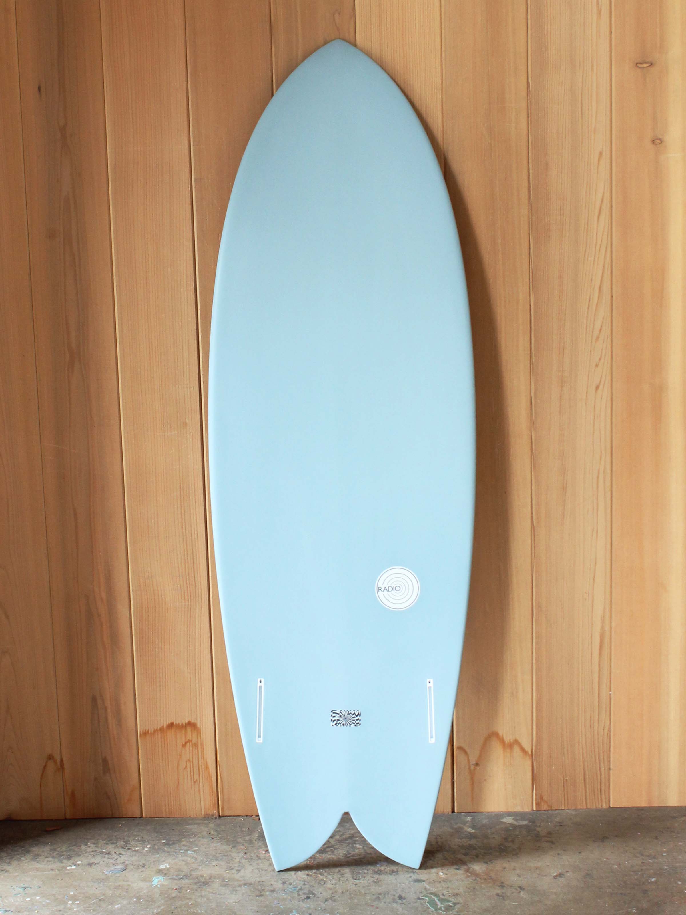 5'6 Radio Classic Fish - Dolphin - Mollusk Surf Shop