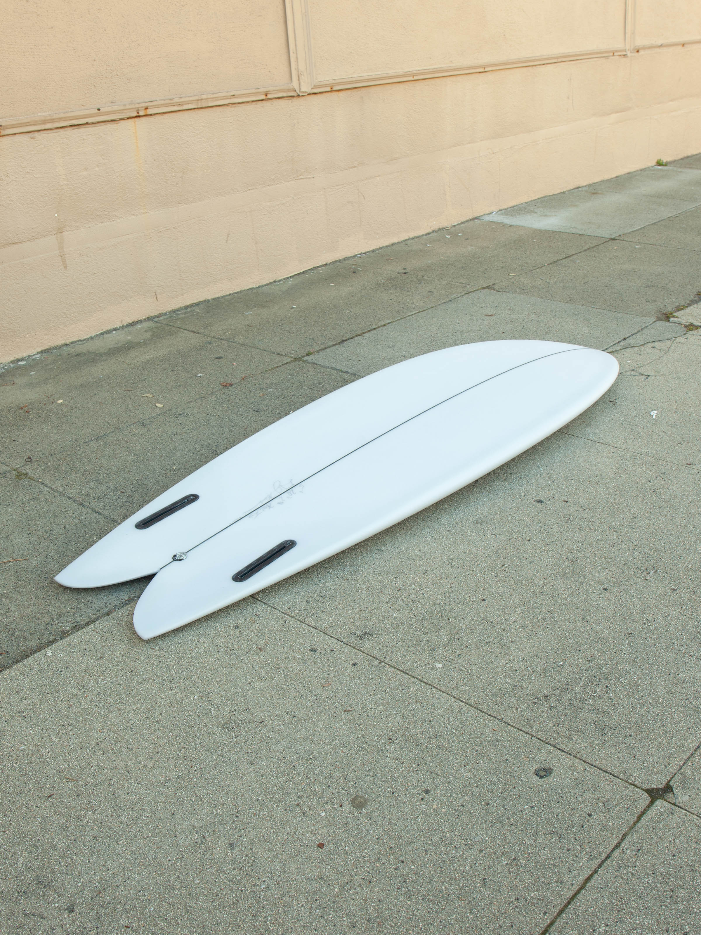 5'6 Rainbow Keel - Mollusk Surf Shop
