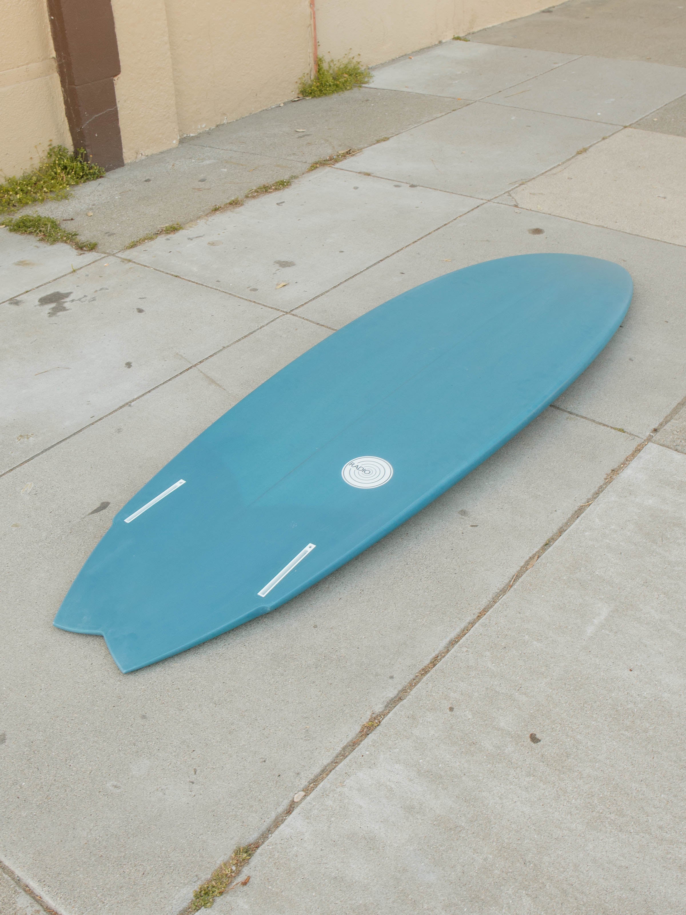 5'7 Radio Mod Twin - Mollusk Surf Shop