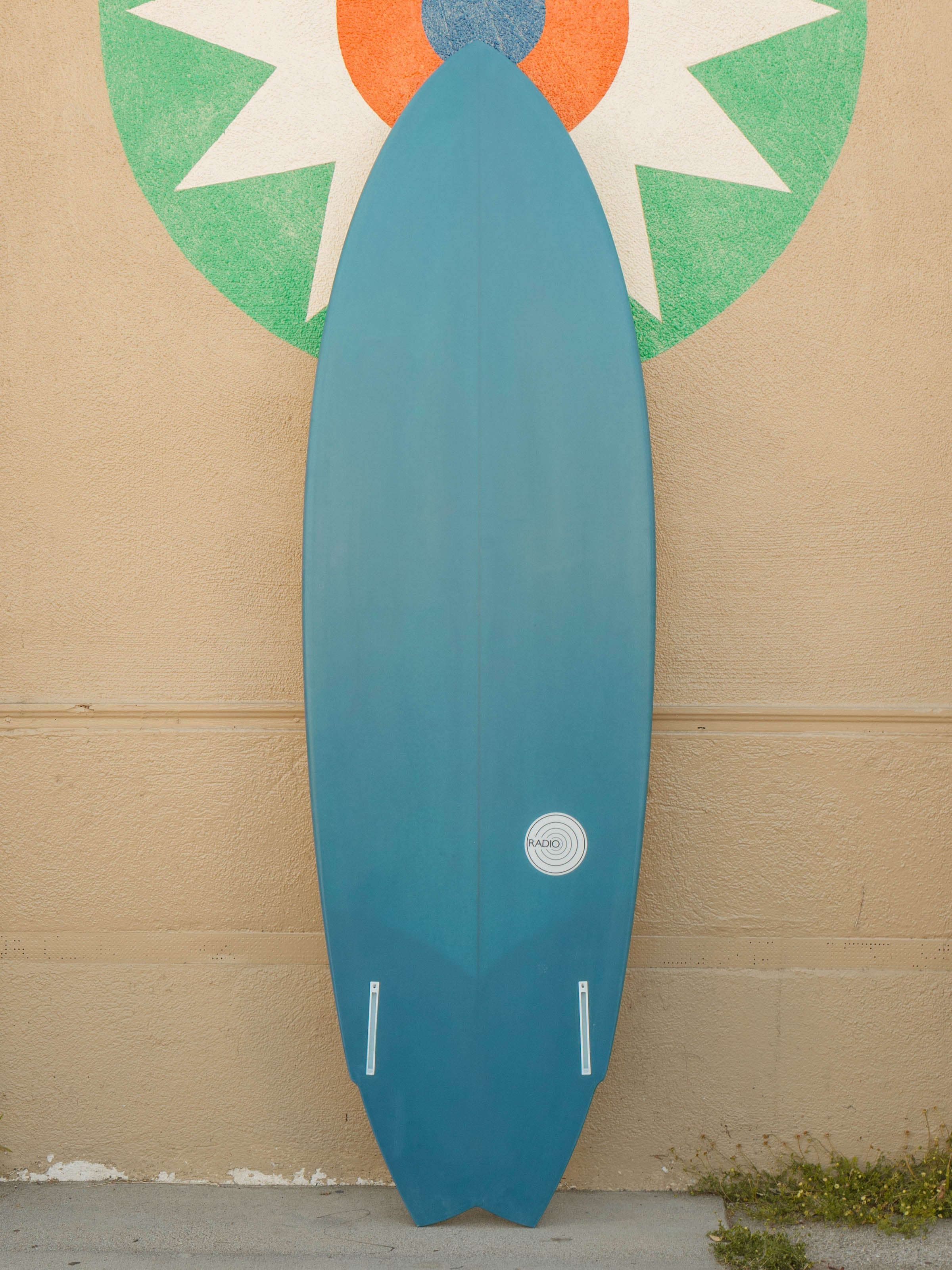 5'7 Radio Mod Twin - Mollusk Surf Shop