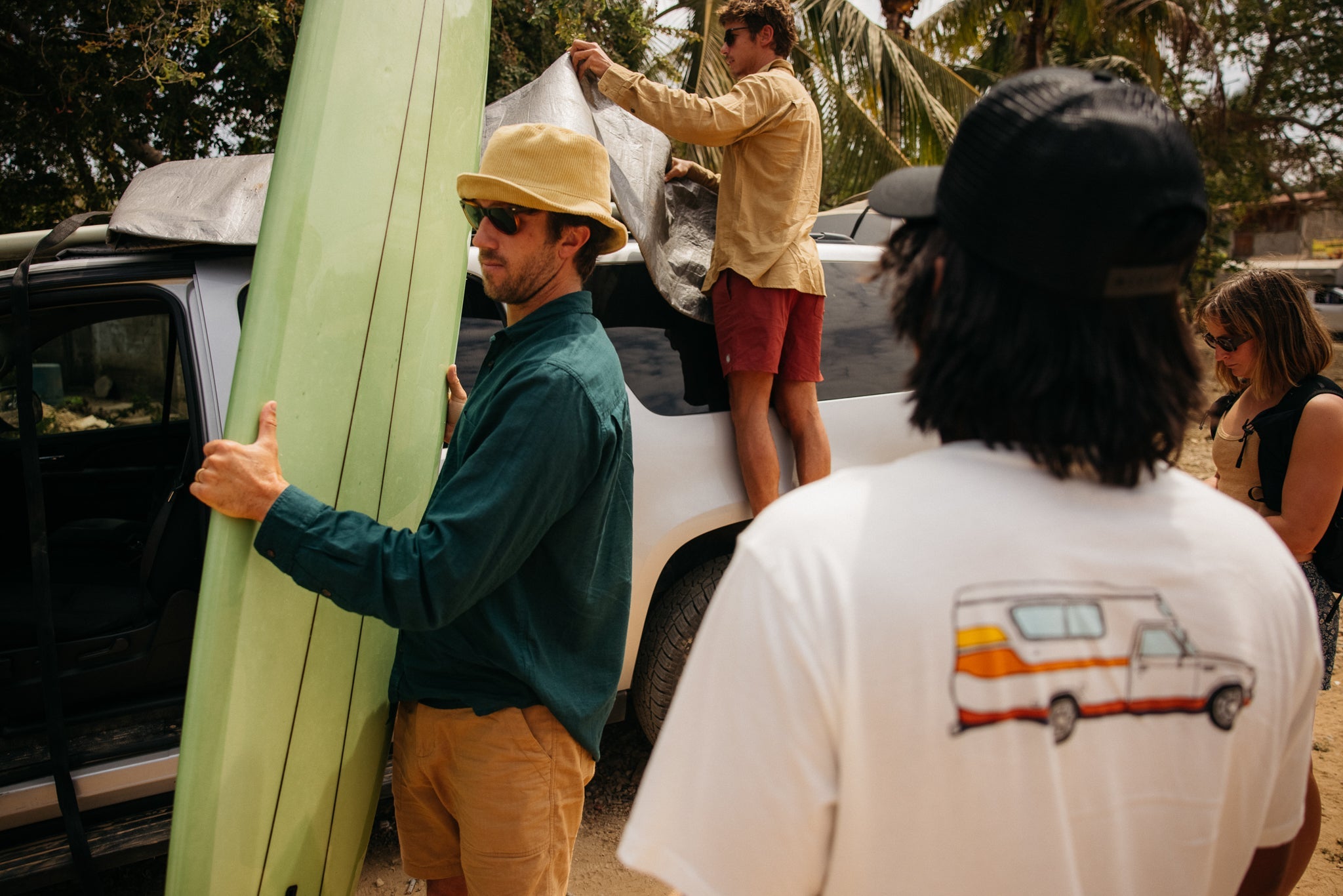 Chinook Tee - S - Mollusk Surf Shop