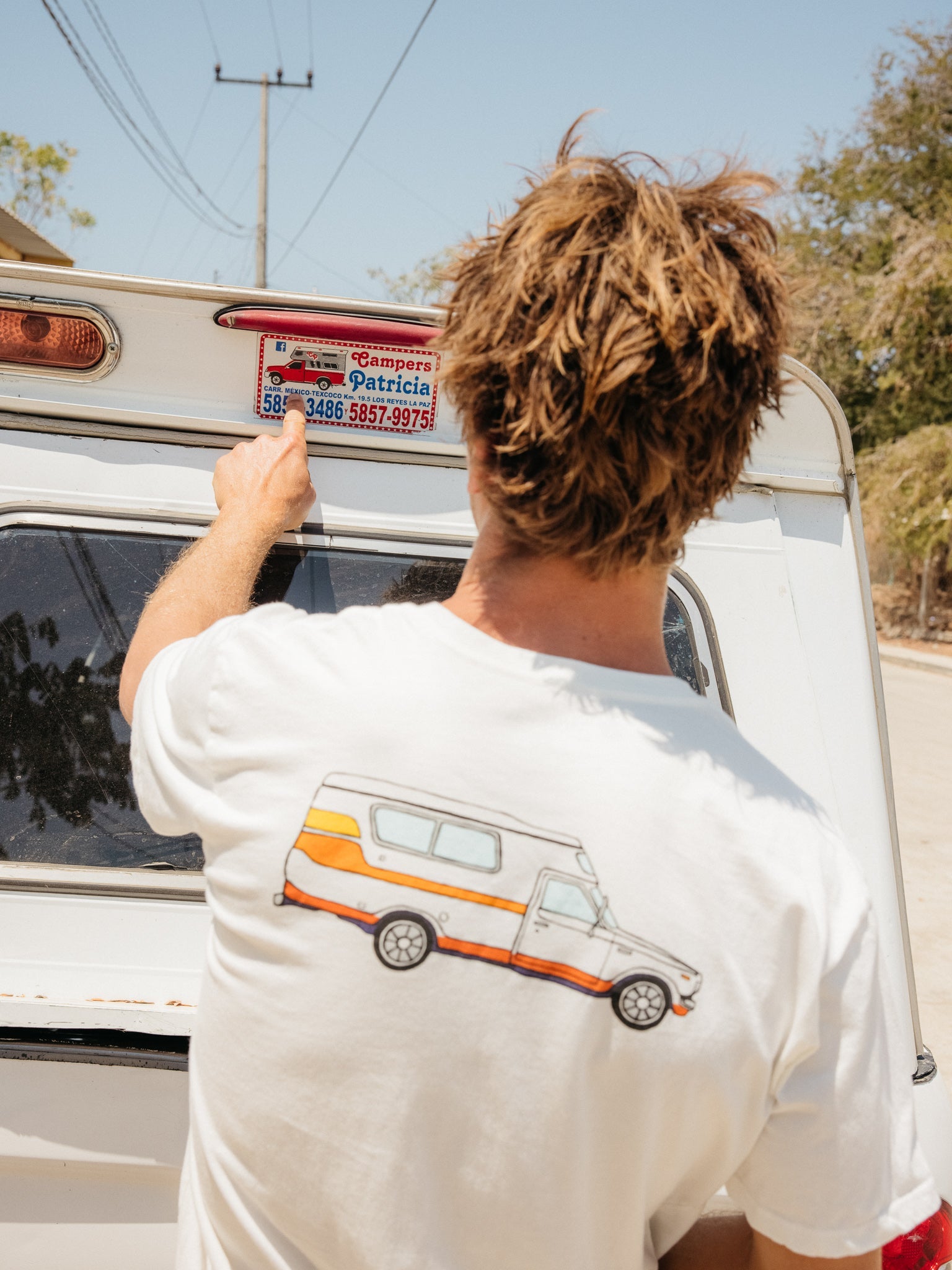 Chinook Tee - S - Mollusk Surf Shop