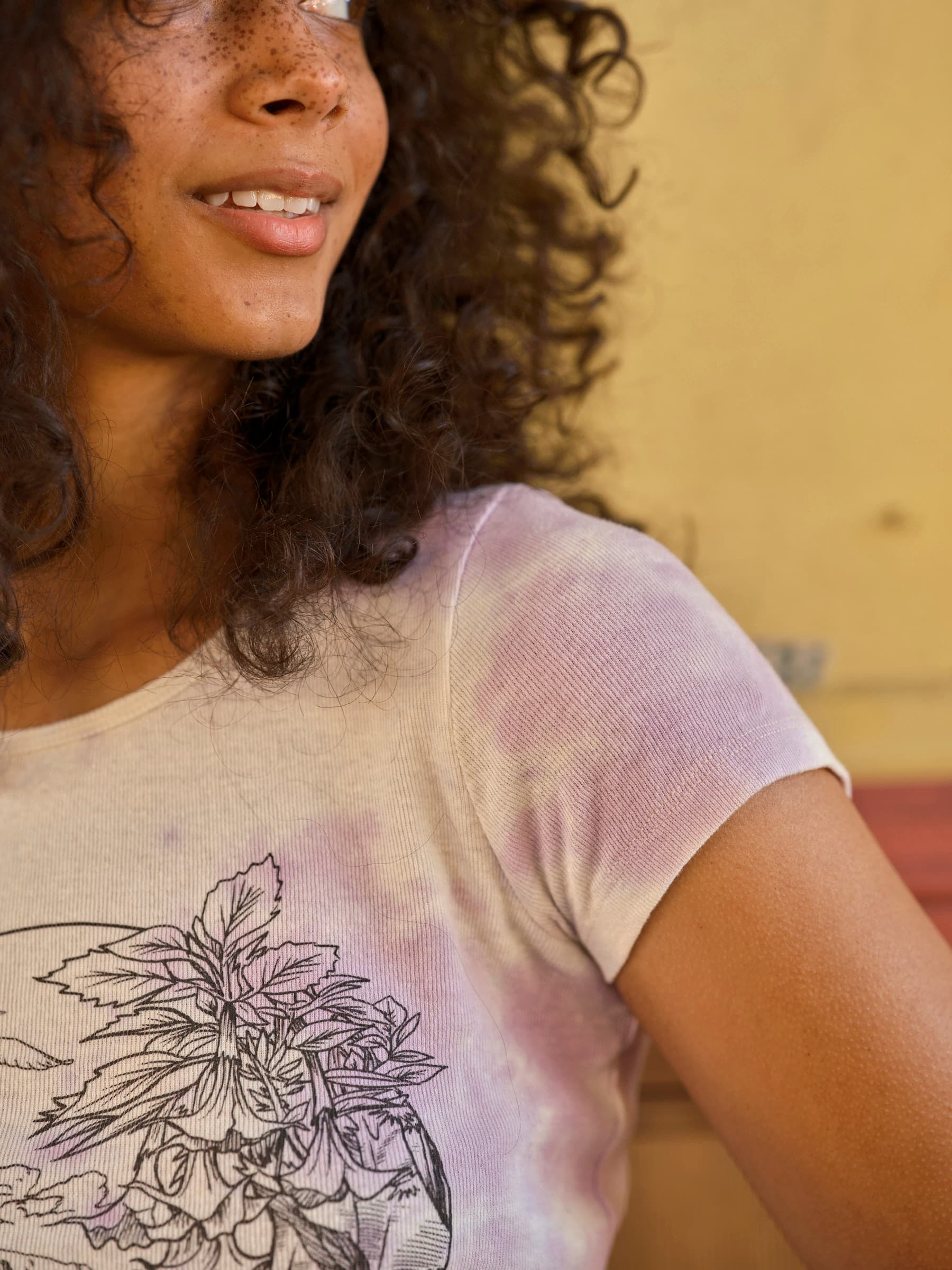 Fantasy Ribsy Tee - XS - Mollusk Surf Shop