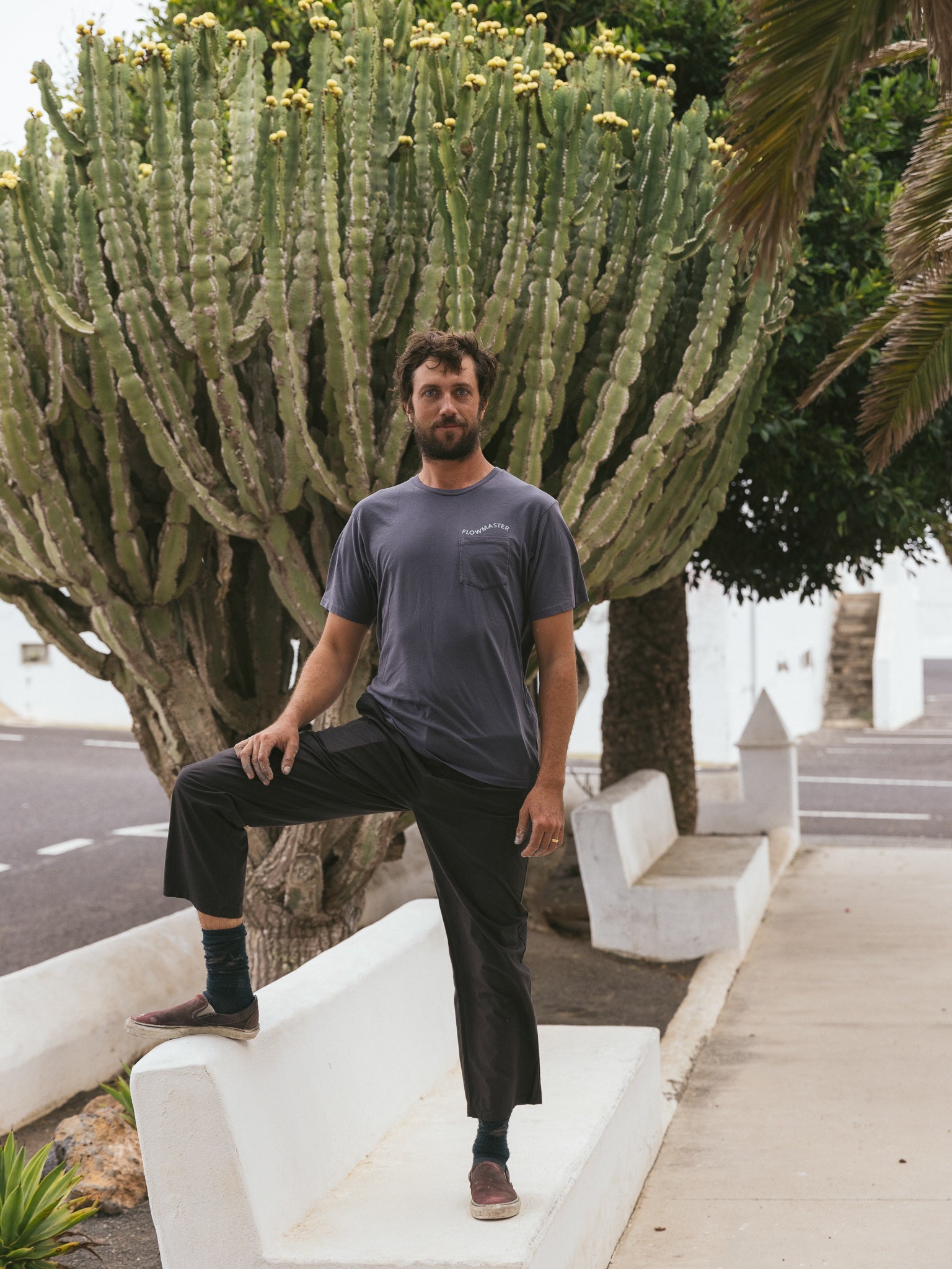 Flowmaster Tee - S - Mollusk Surf Shop