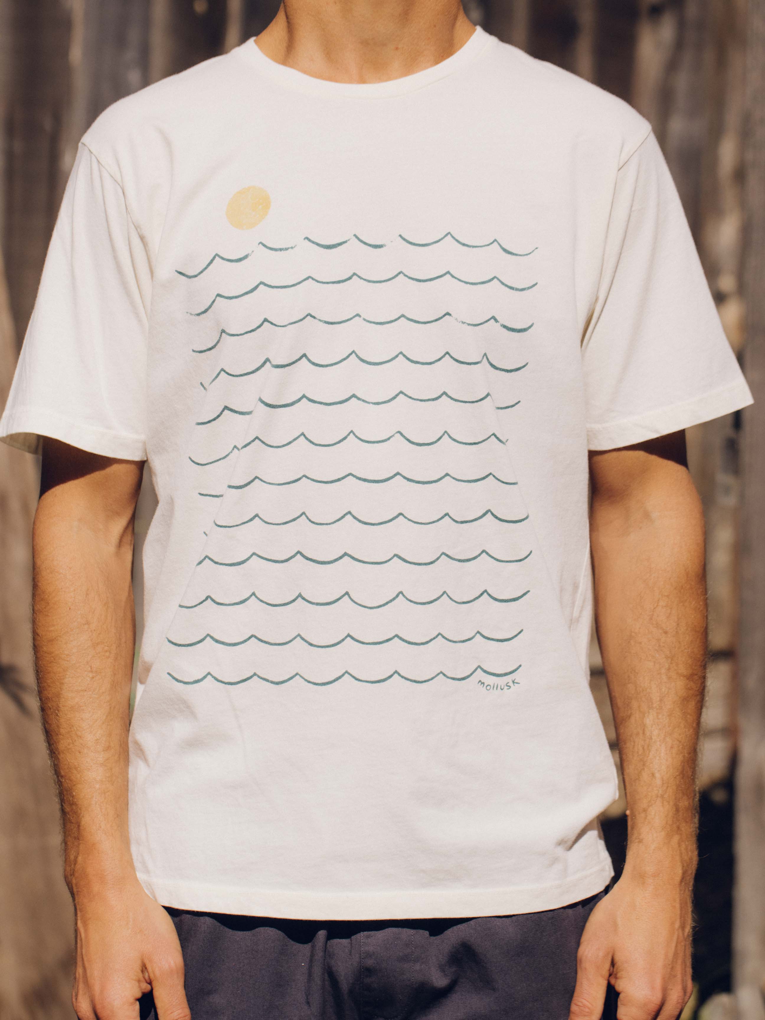 Here Comes the Ocean Tee - S - Mollusk Surf Shop