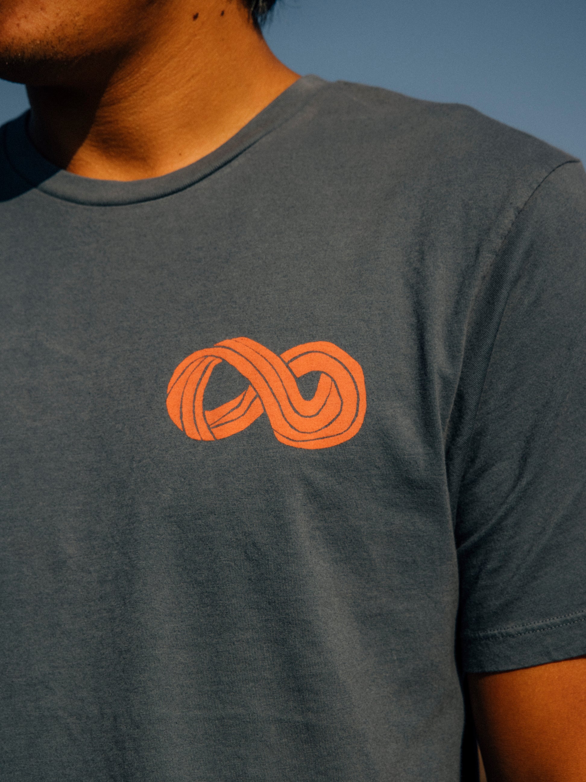 Infinity Wind Tee - S - Mollusk Surf Shop