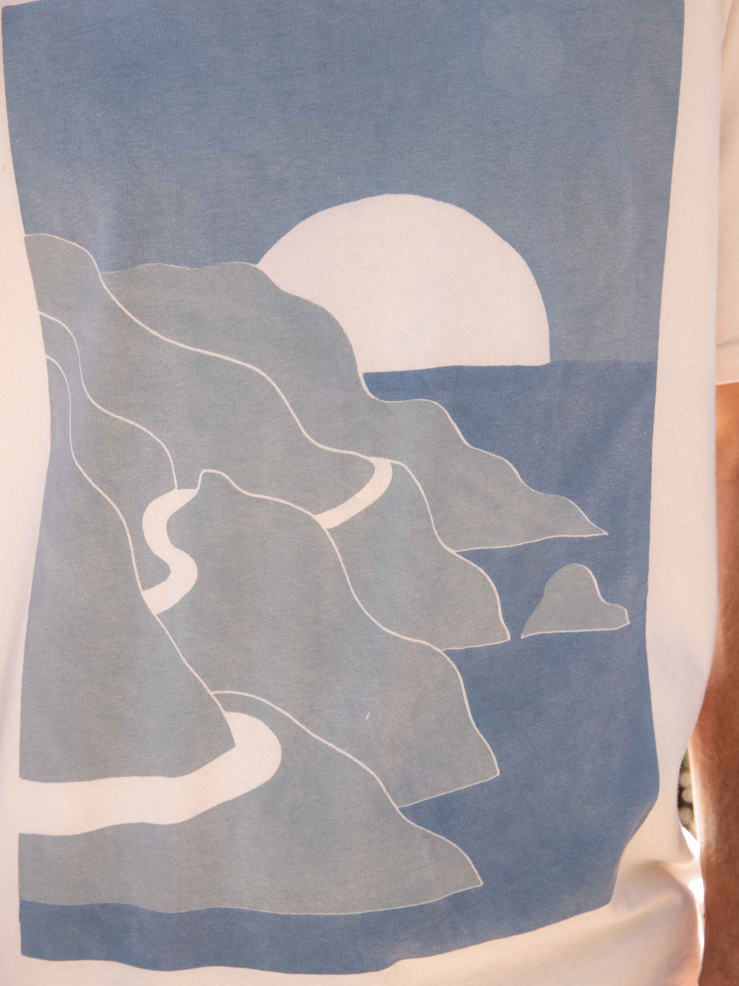 Jamboree Tee - S - Mollusk Surf Shop - description