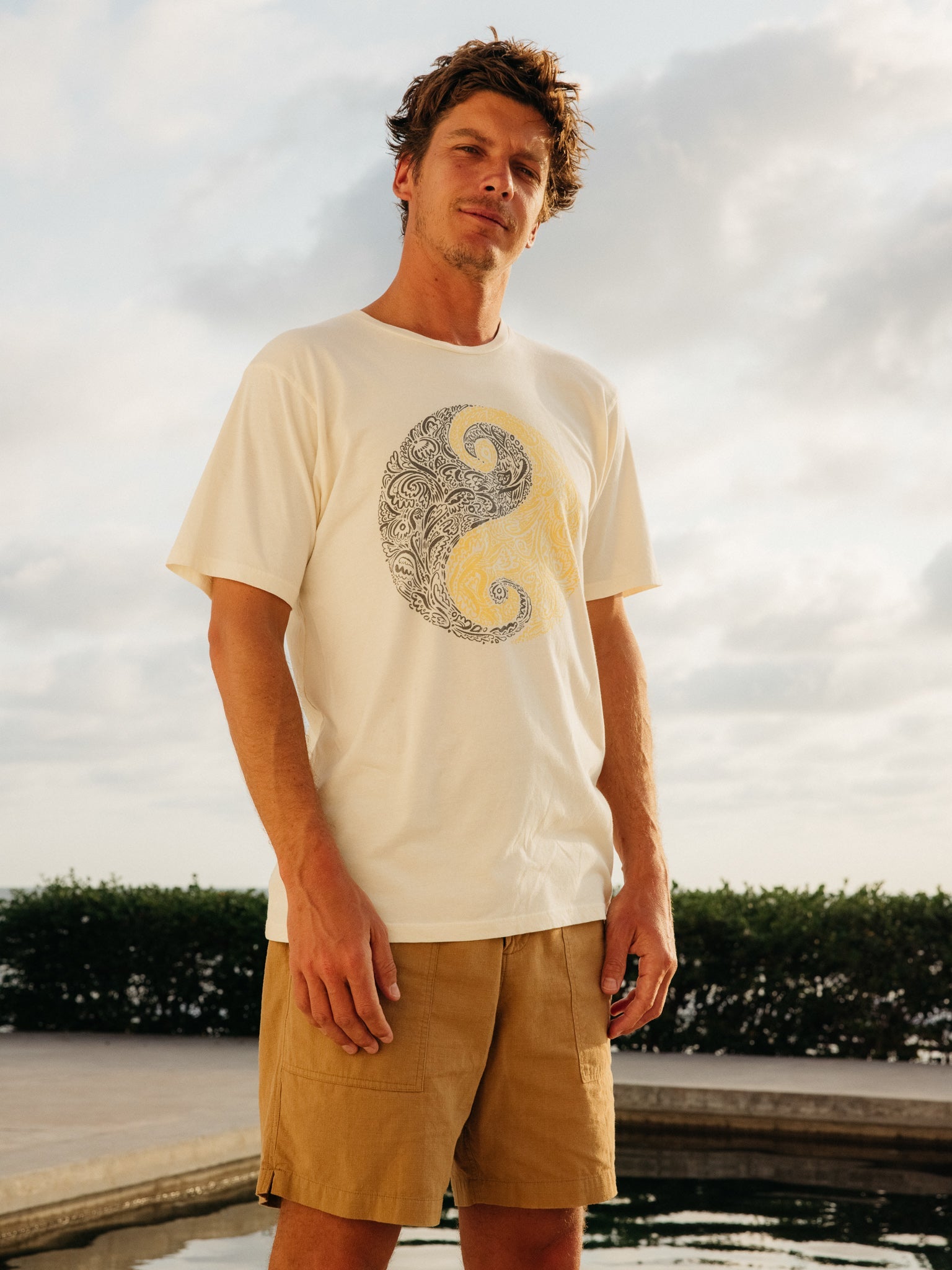 Oneness Tee - S - Mollusk Surf Shop