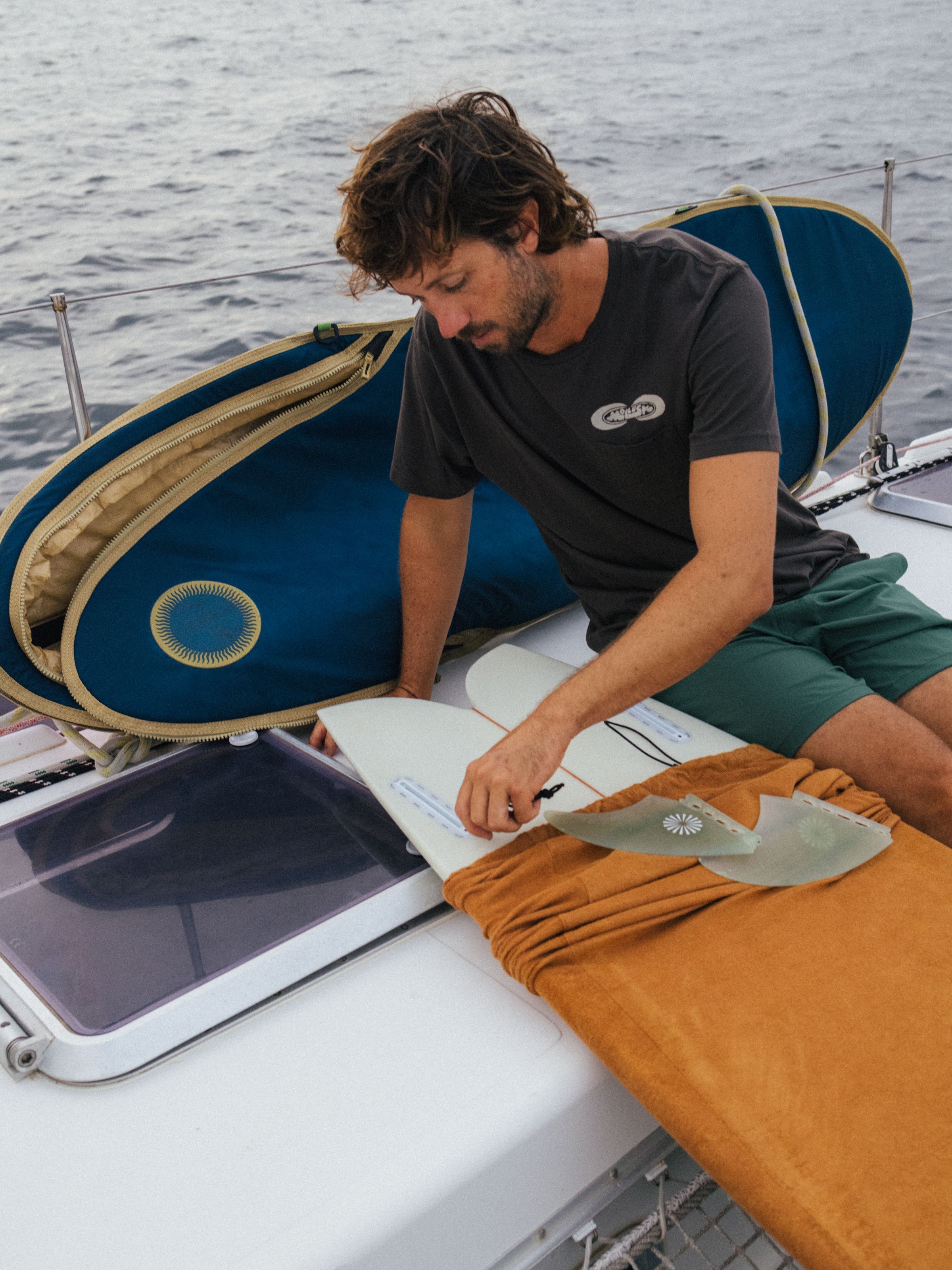 Pincer Tee - S - Mollusk Surf Shop
