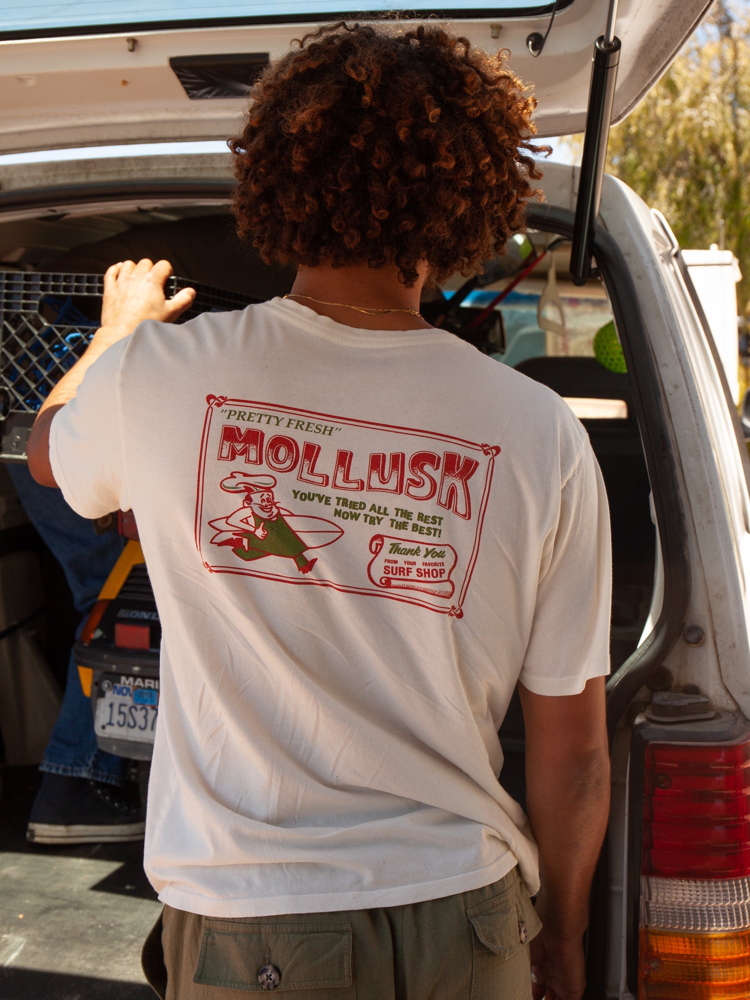 Pretty Fresh Tee - S - Mollusk Surf Shop