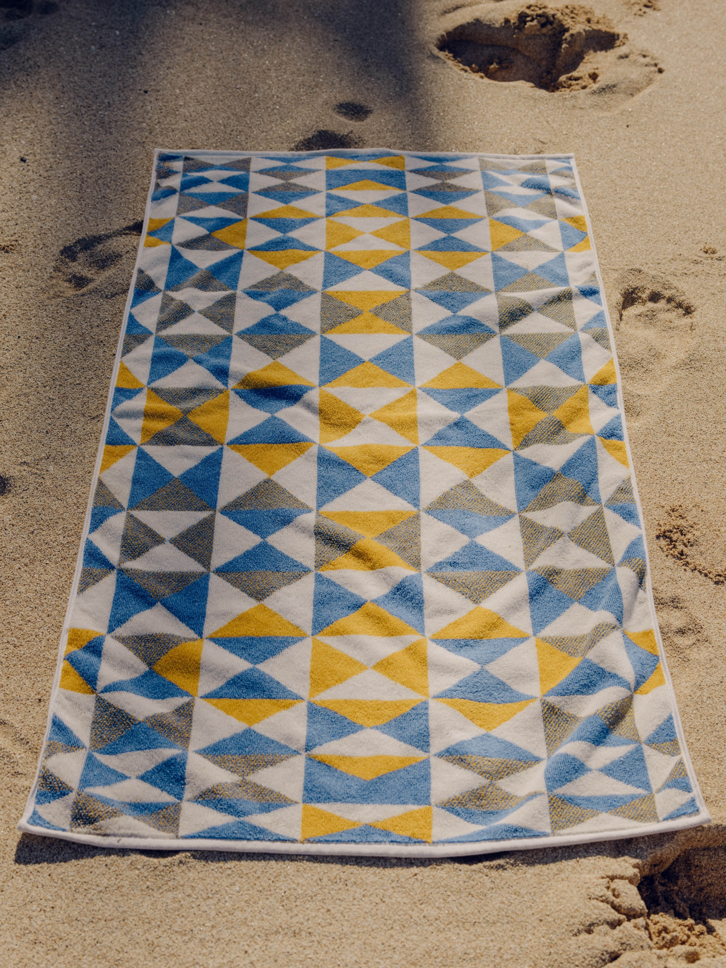 Puzzle Quilt Towel - OS - Mollusk Surf Shop