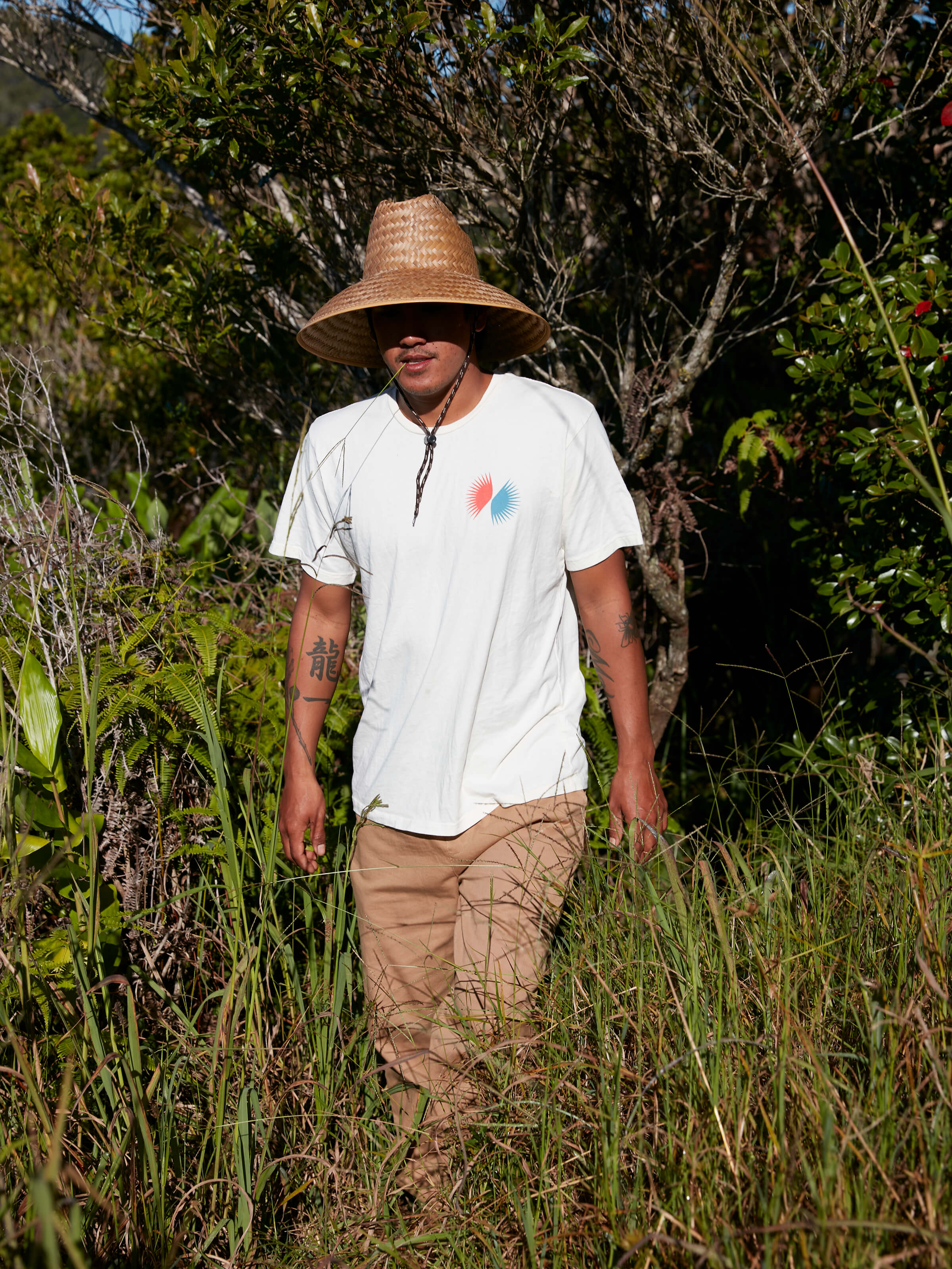 Split Sun Tee - S - Mollusk Surf Shop - description