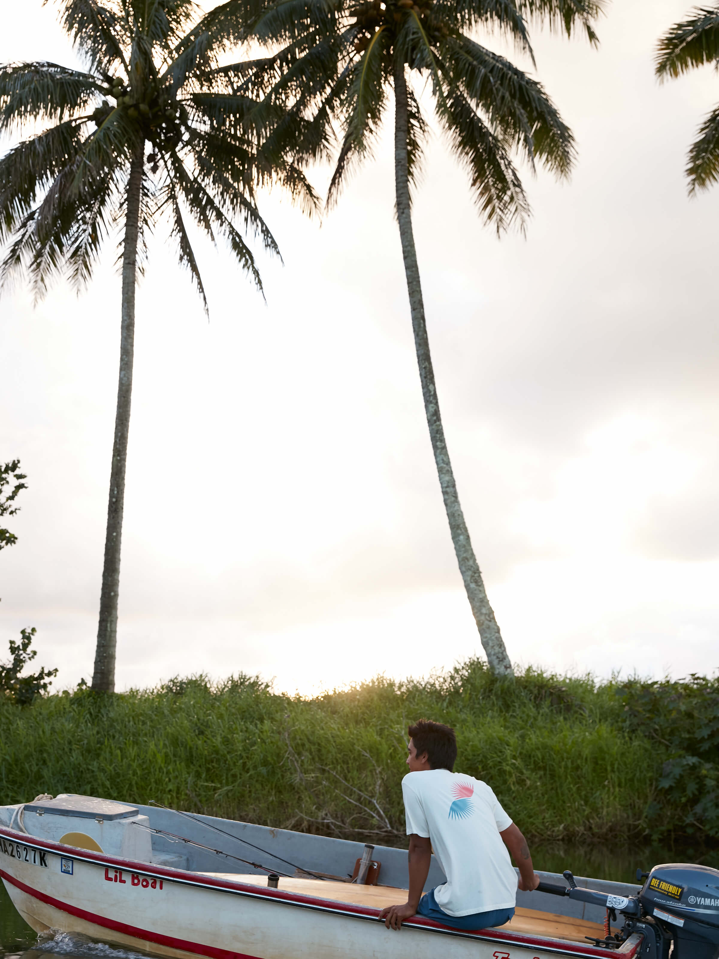 Split Sun Tee - S - Mollusk Surf Shop