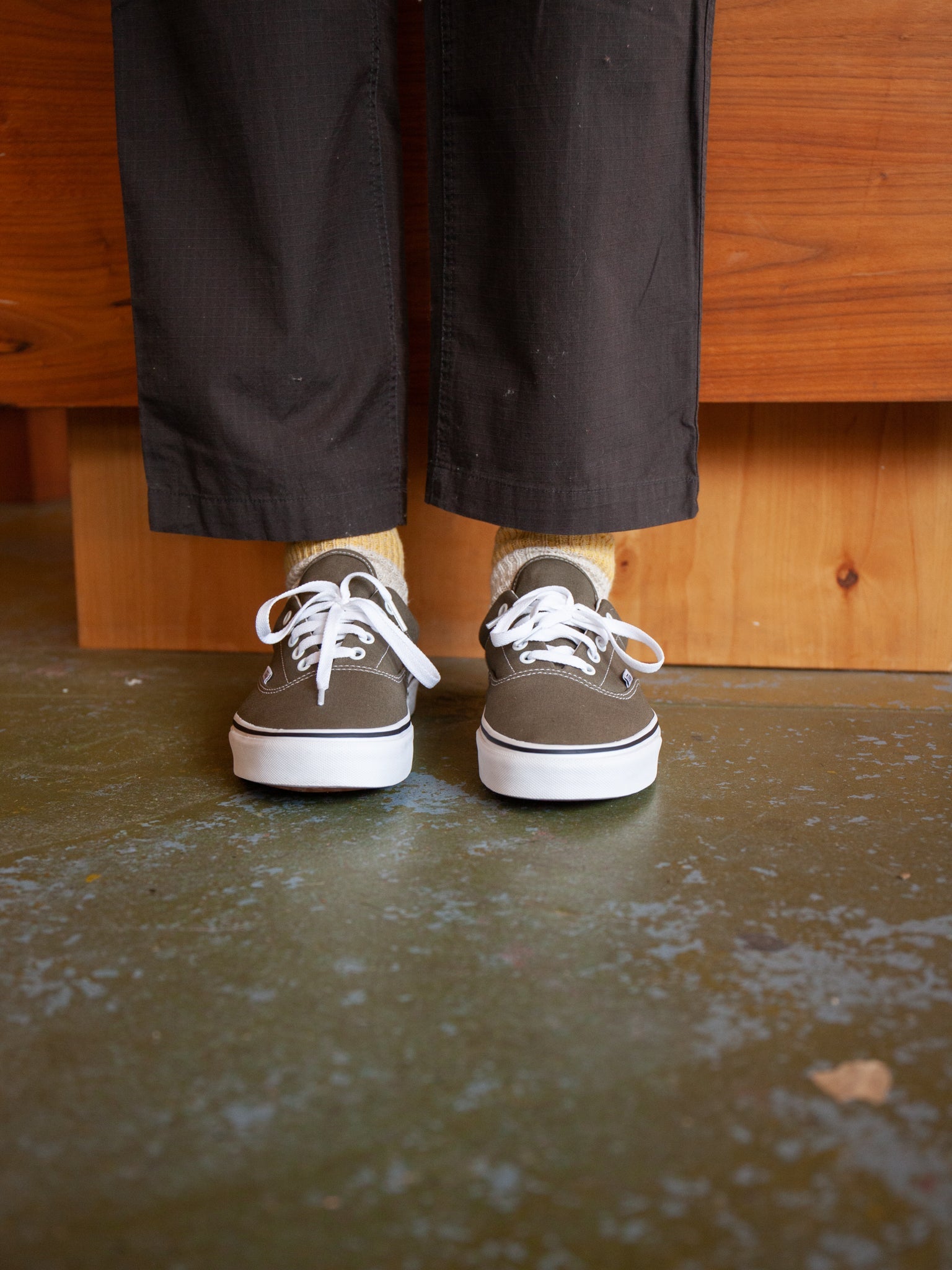 Vans Era - 4 - Mollusk Surf Shop - description