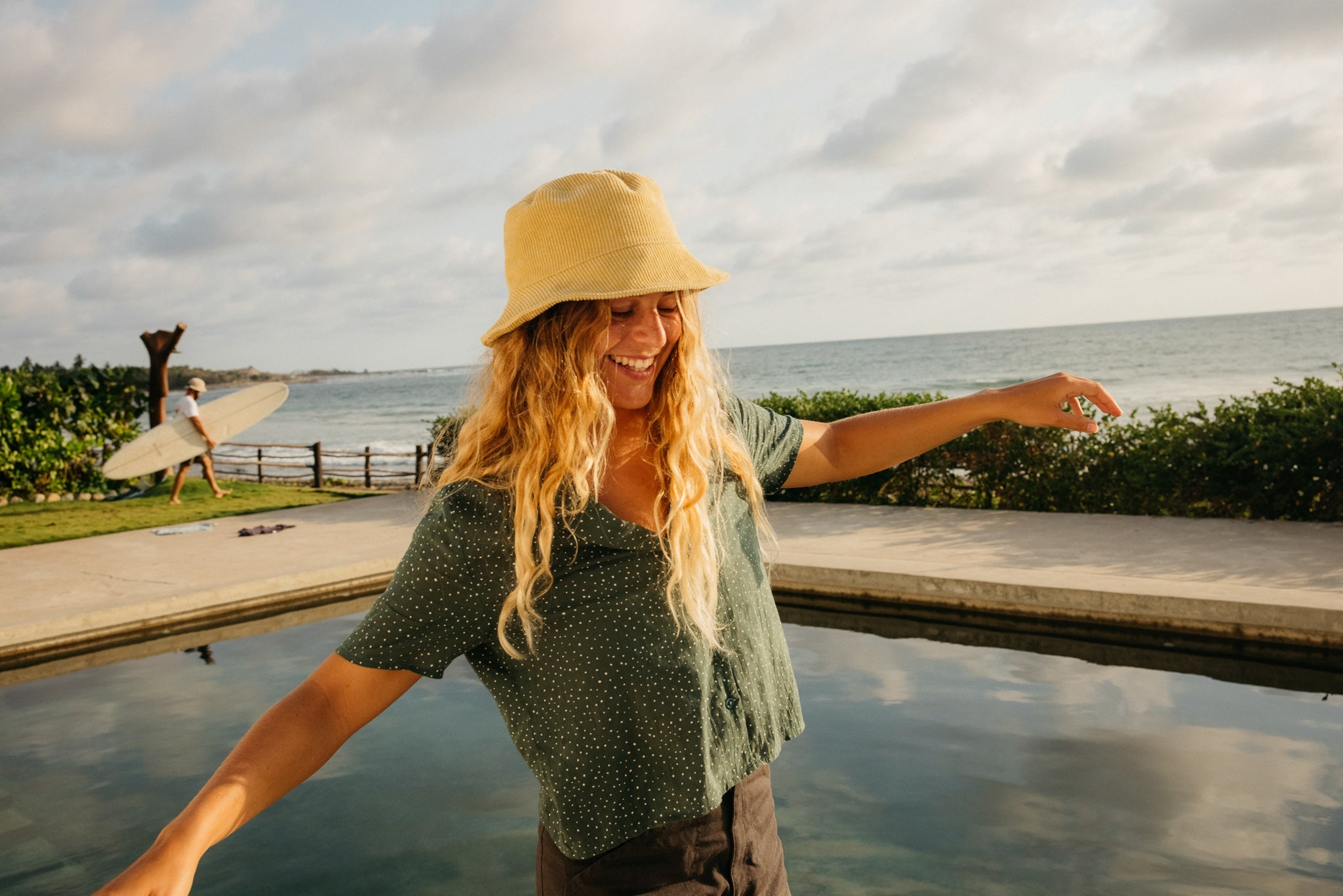 Womens Aloha Shirt - XS - Mollusk Surf Shop